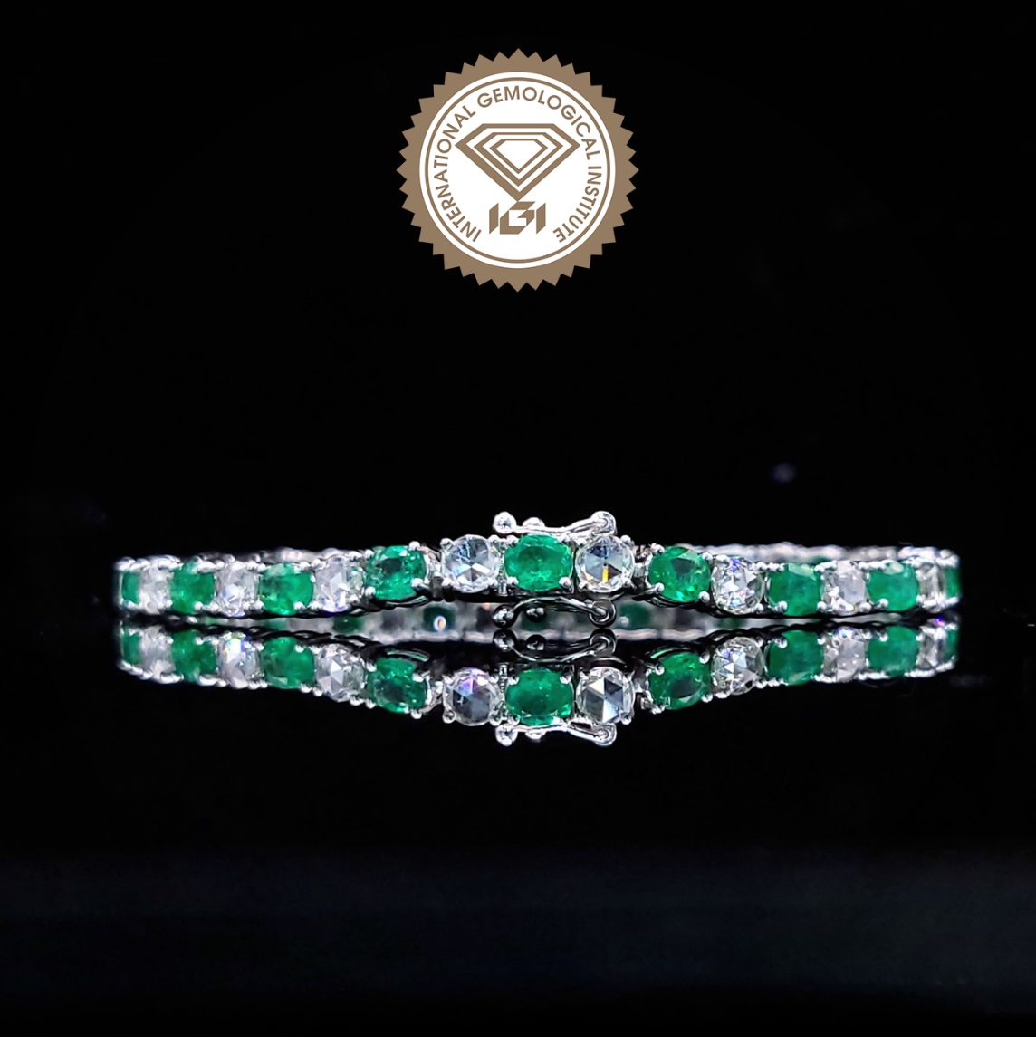 18K White Gold 3.76ct Emerald and Diamond Bracelet