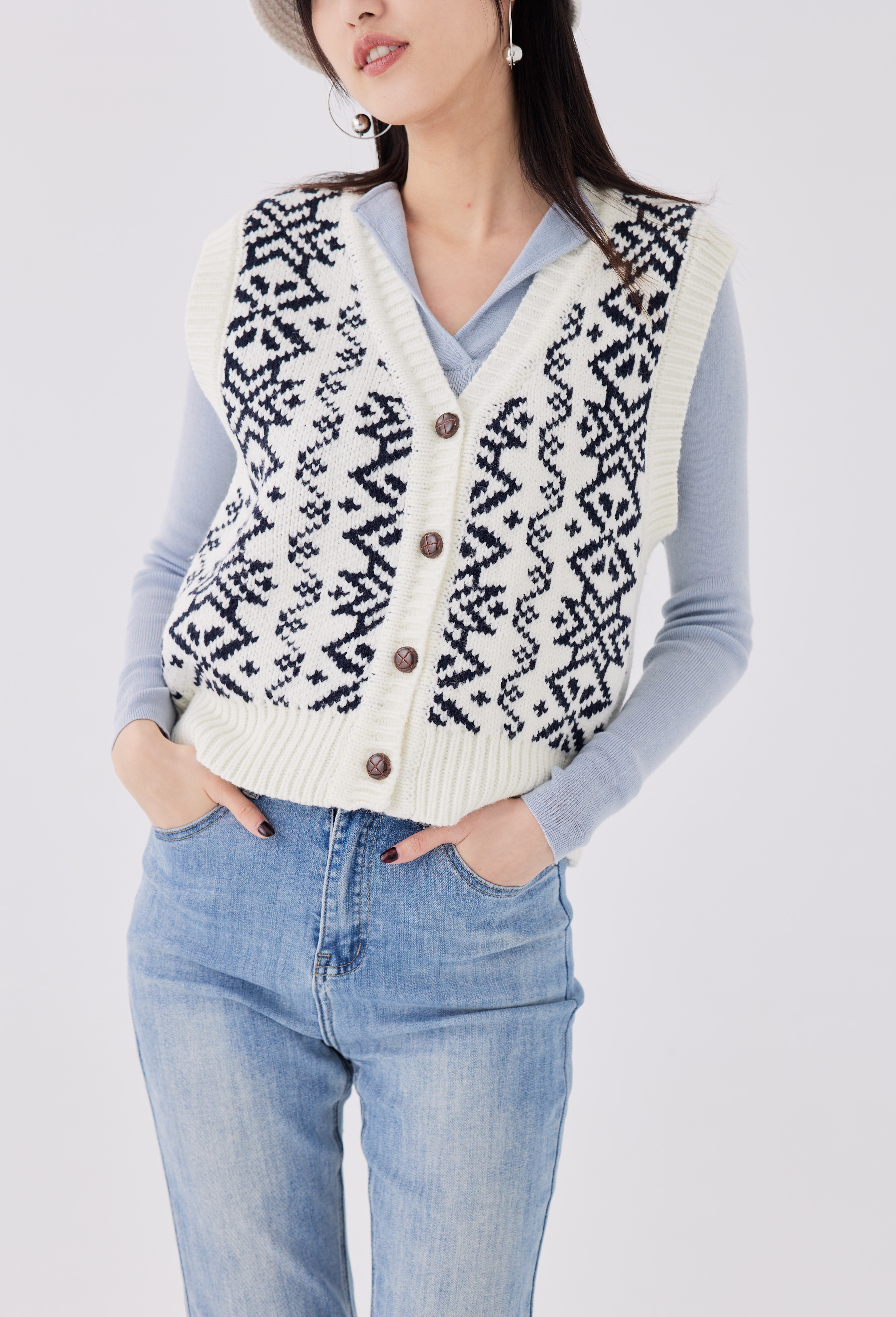 OH！HER 雪花開釦針織背心