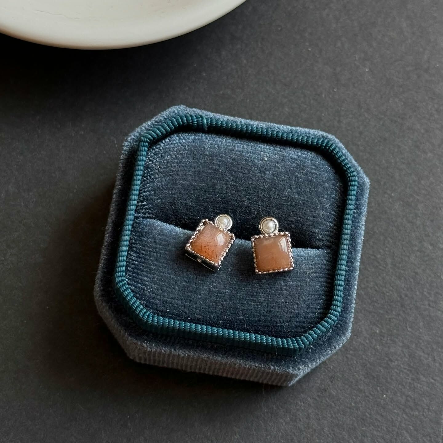 [原石] 蜜桃月光石 925銀 水晶耳環