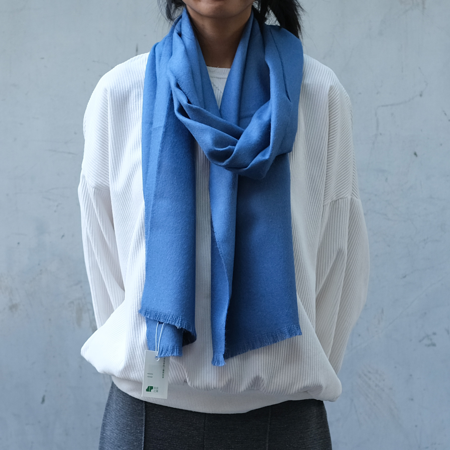 安地斯羊駝圍巾｜莫蘭迪藍｜秘魯