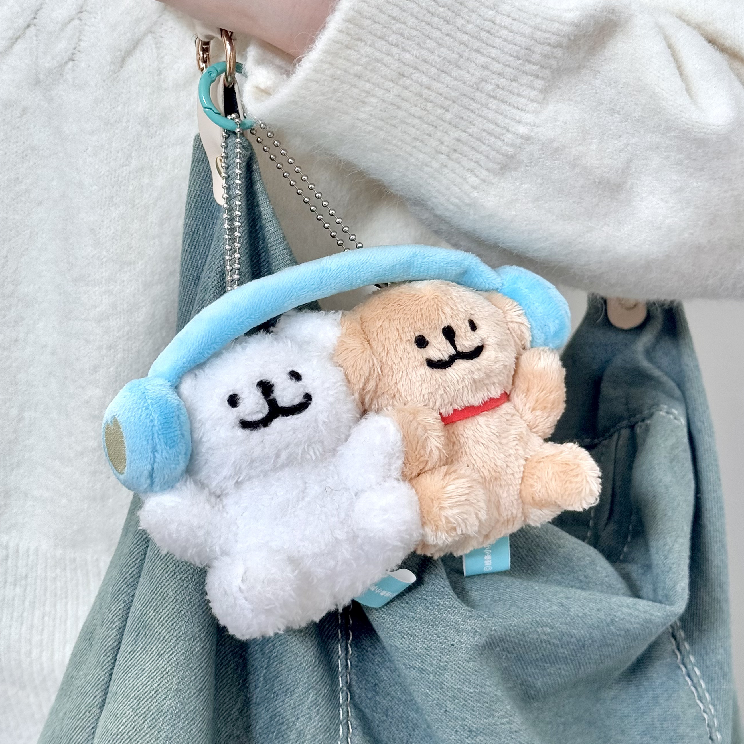 MALTESE 線條小狗 聽音樂 共享耳機 吊飾 鑰匙圈 / 預購