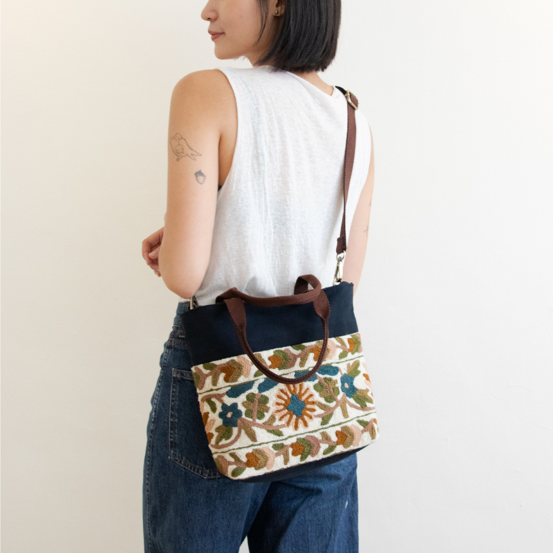 羊毛刺繡大提肩包－微風徐徐