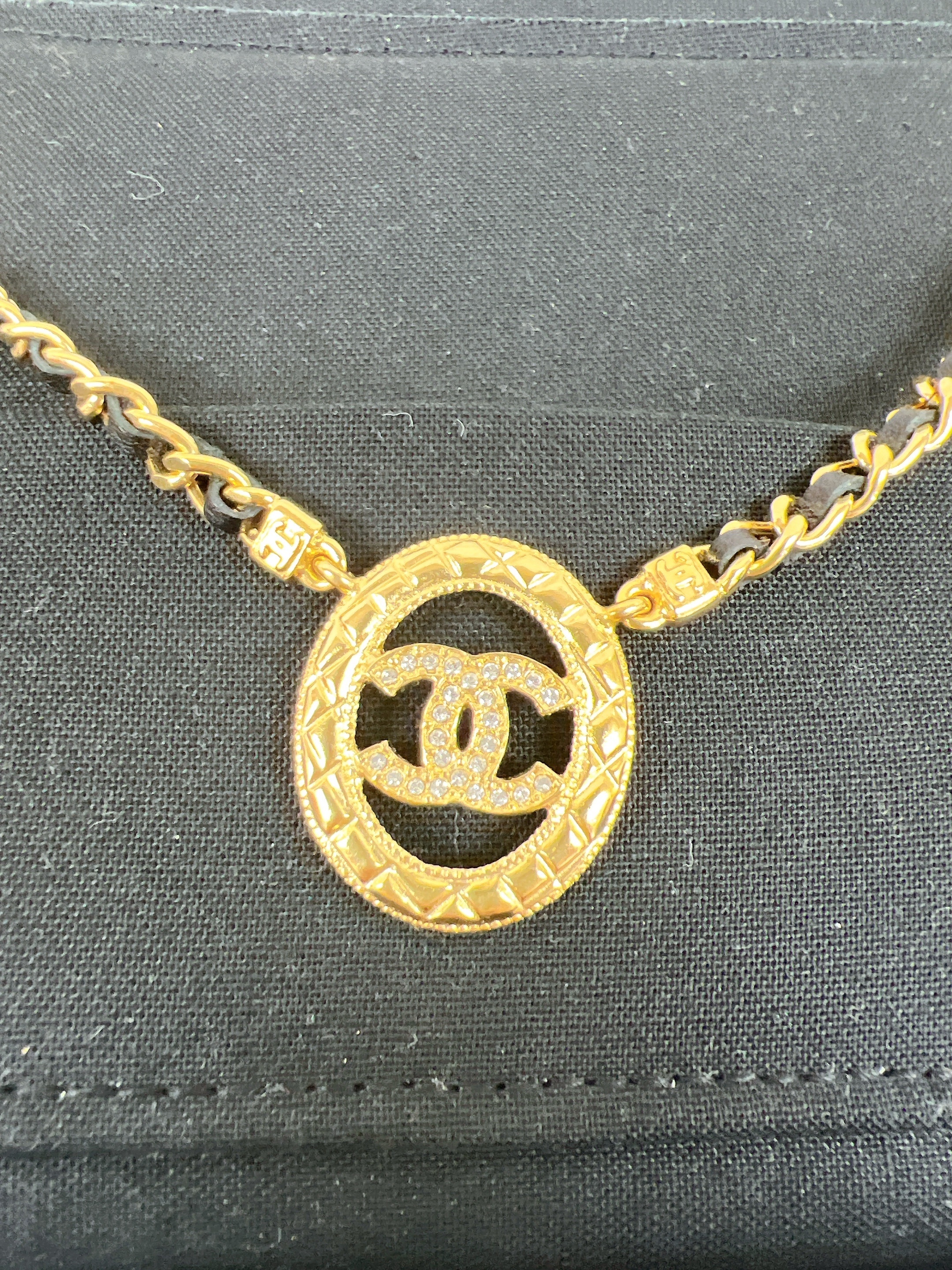 *Unused* Chanel 24a choker/ necklace