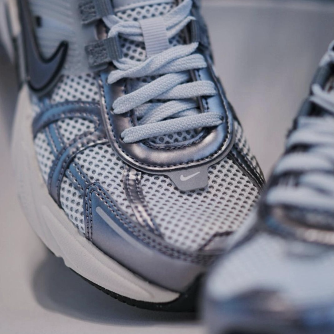 Nike V2K Run Wolf Grey 灰銀藍 科技銀藍 反光 復古老爹鞋 運動鞋