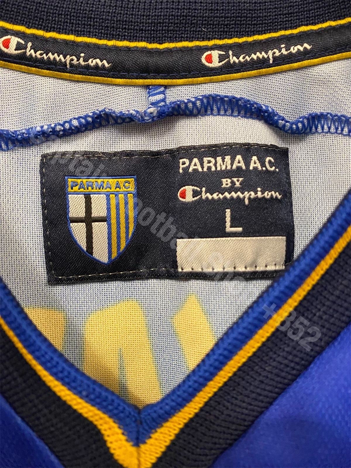Parma 2001-2002 Champion Home Shirt #10 NAKATA