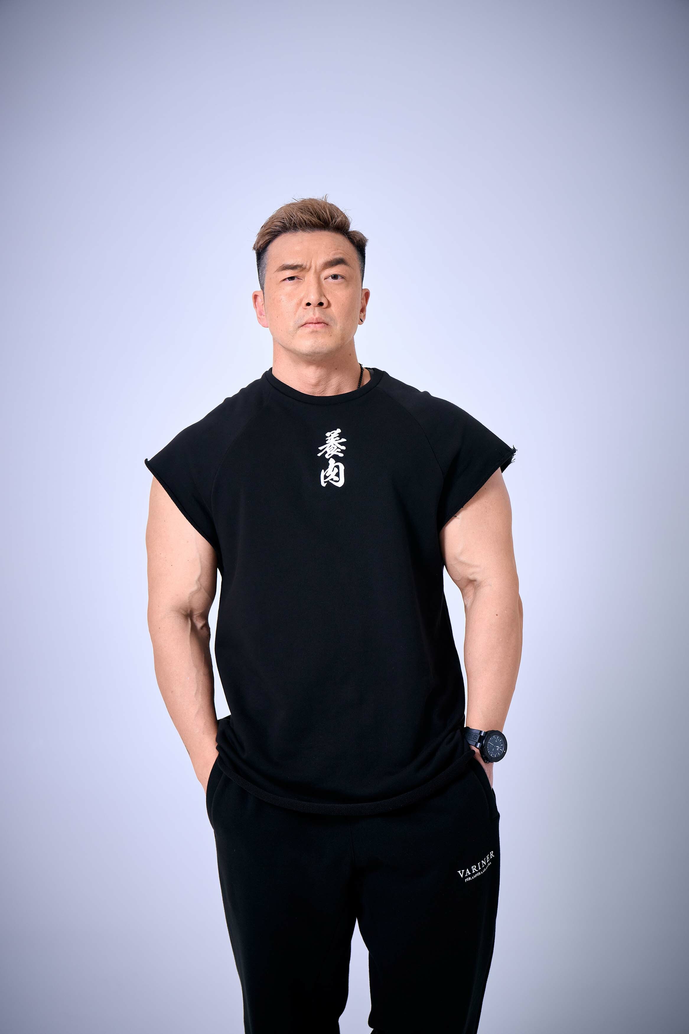 2025 UNDECO x VARINER 養肉6.0 純棉厚磅切削拉格蘭袖上衣-黑