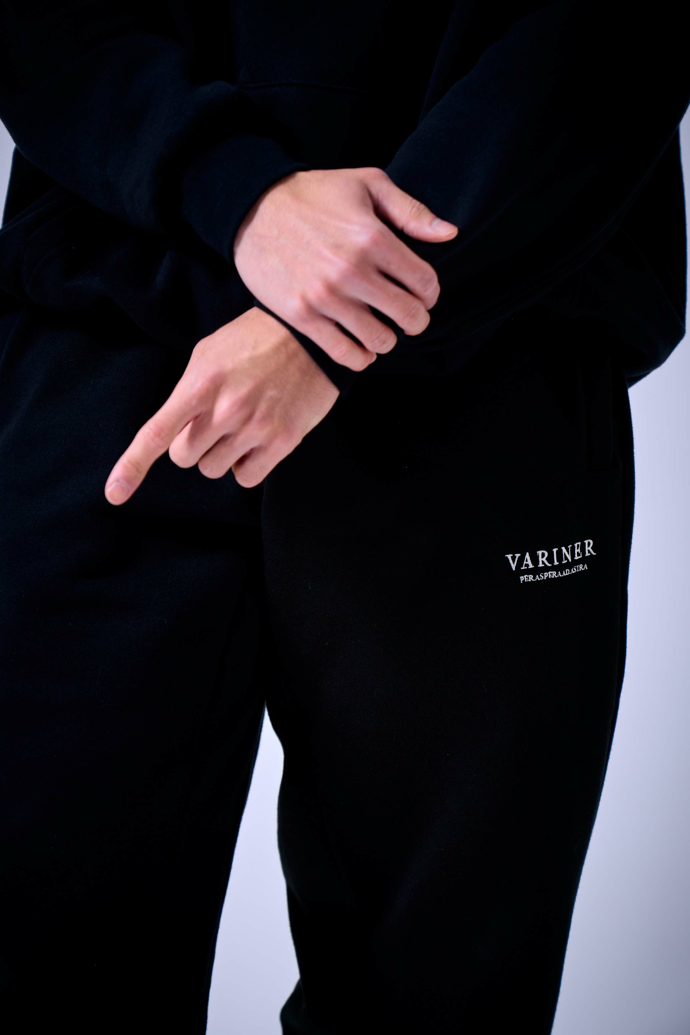 Vesuvius®Oversized jogger-巴洛克黑