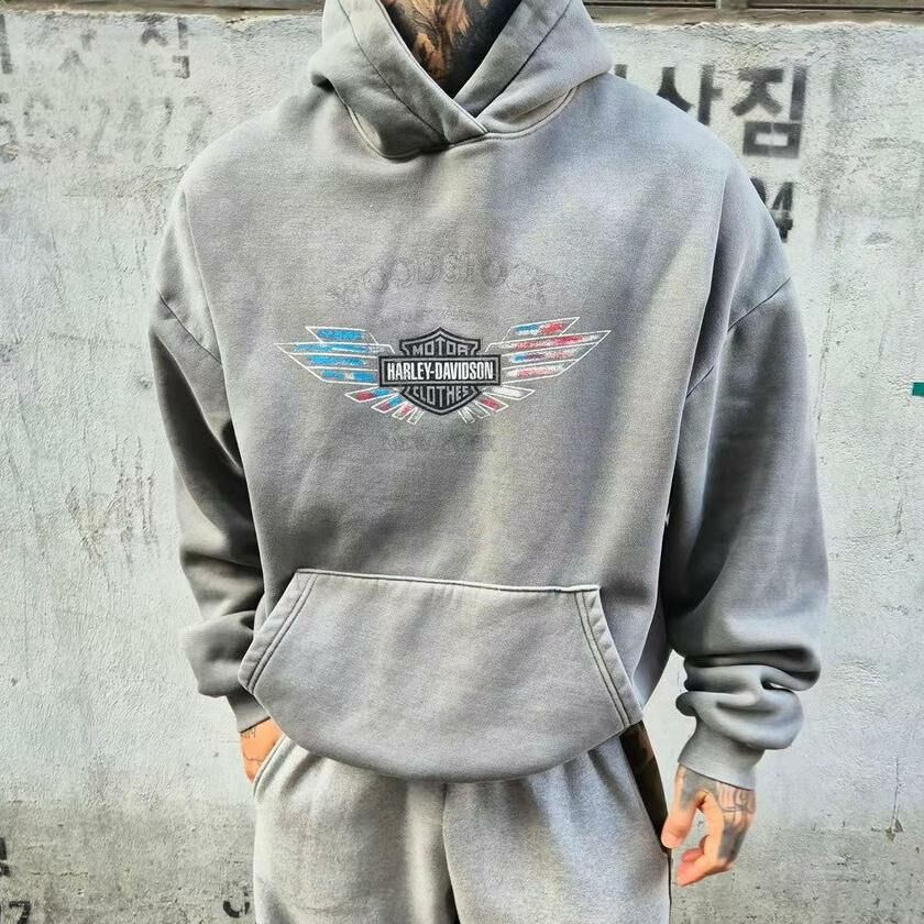 洗水英文字圖案連帽衛衣(薄抓毛底) TAC-0111T