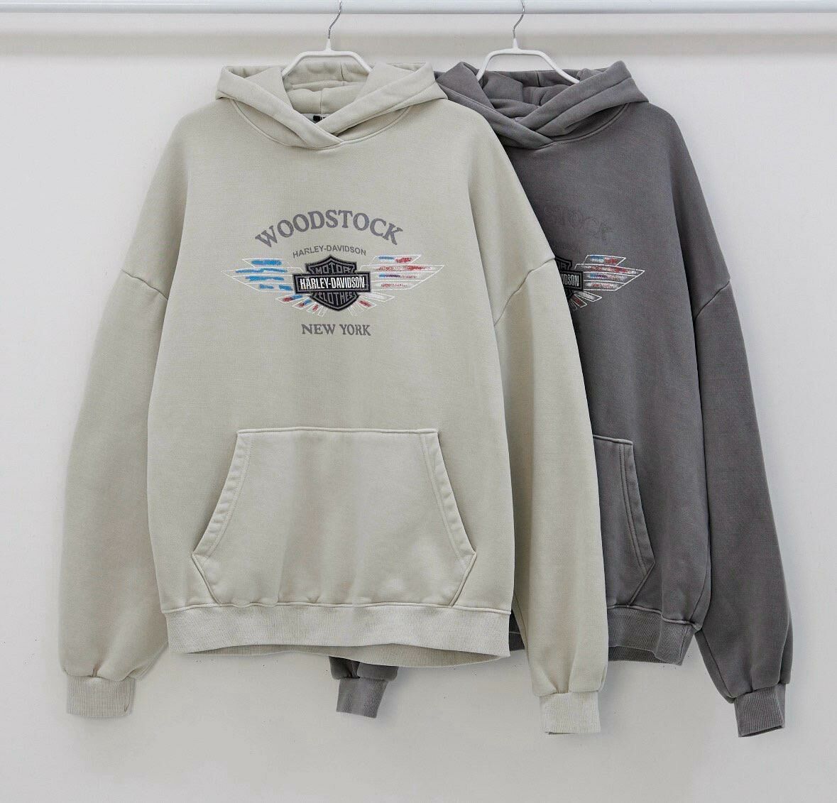 洗水英文字圖案連帽衛衣(薄抓毛底) TAC-0111T