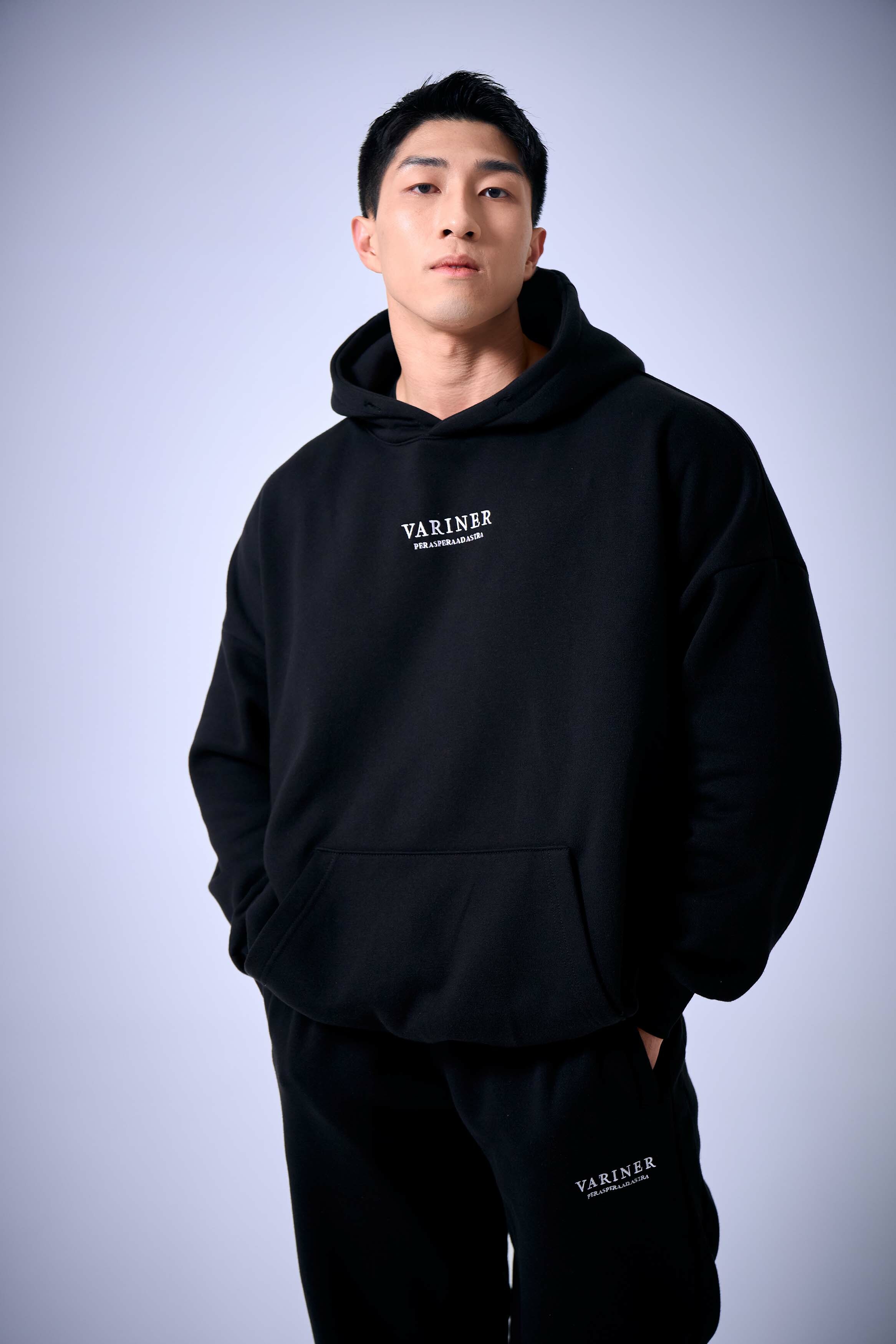 Vesuvius®Oversized Hoodie-巴洛克黑
