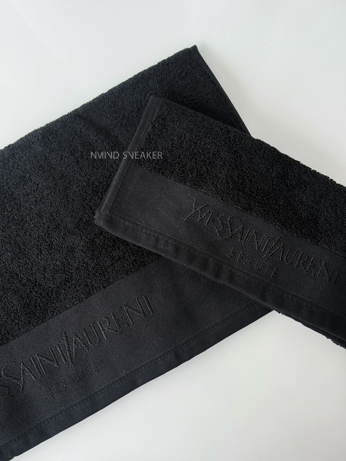 <線上SALE❤️‍🔥> YSL 寂靜黑 毛巾禮盒組(毛巾+浴巾)