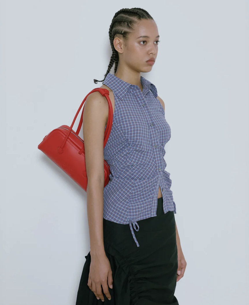 MARGESHERWOOD SOFT BAGUETTE BAG_Apple Red Plain