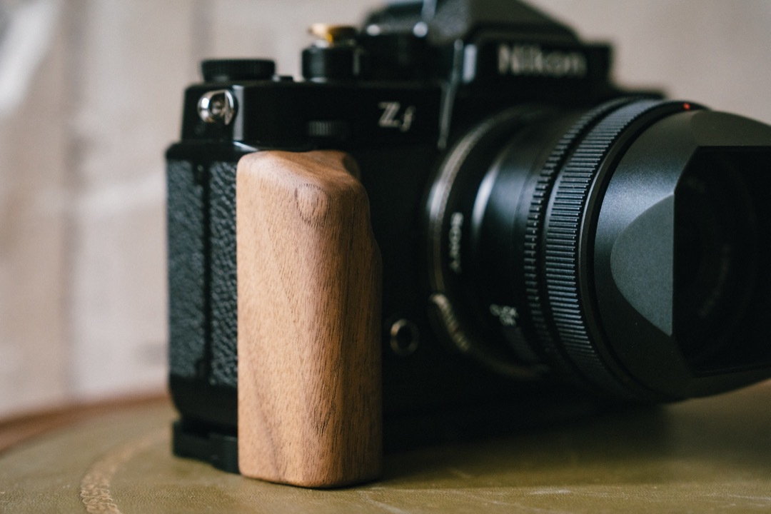 NIKON ZF 胡桃木手把底座 快拆手把底座 實木相機底座 大拇指柄