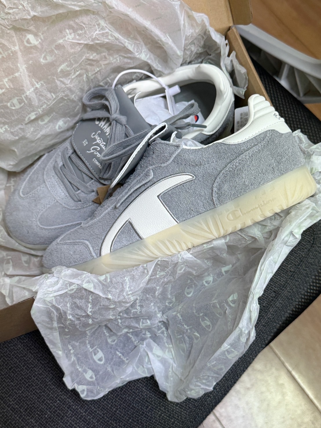 champion essentials champ t-traine 復古 焦糖灰 焦糖底 德訓鞋