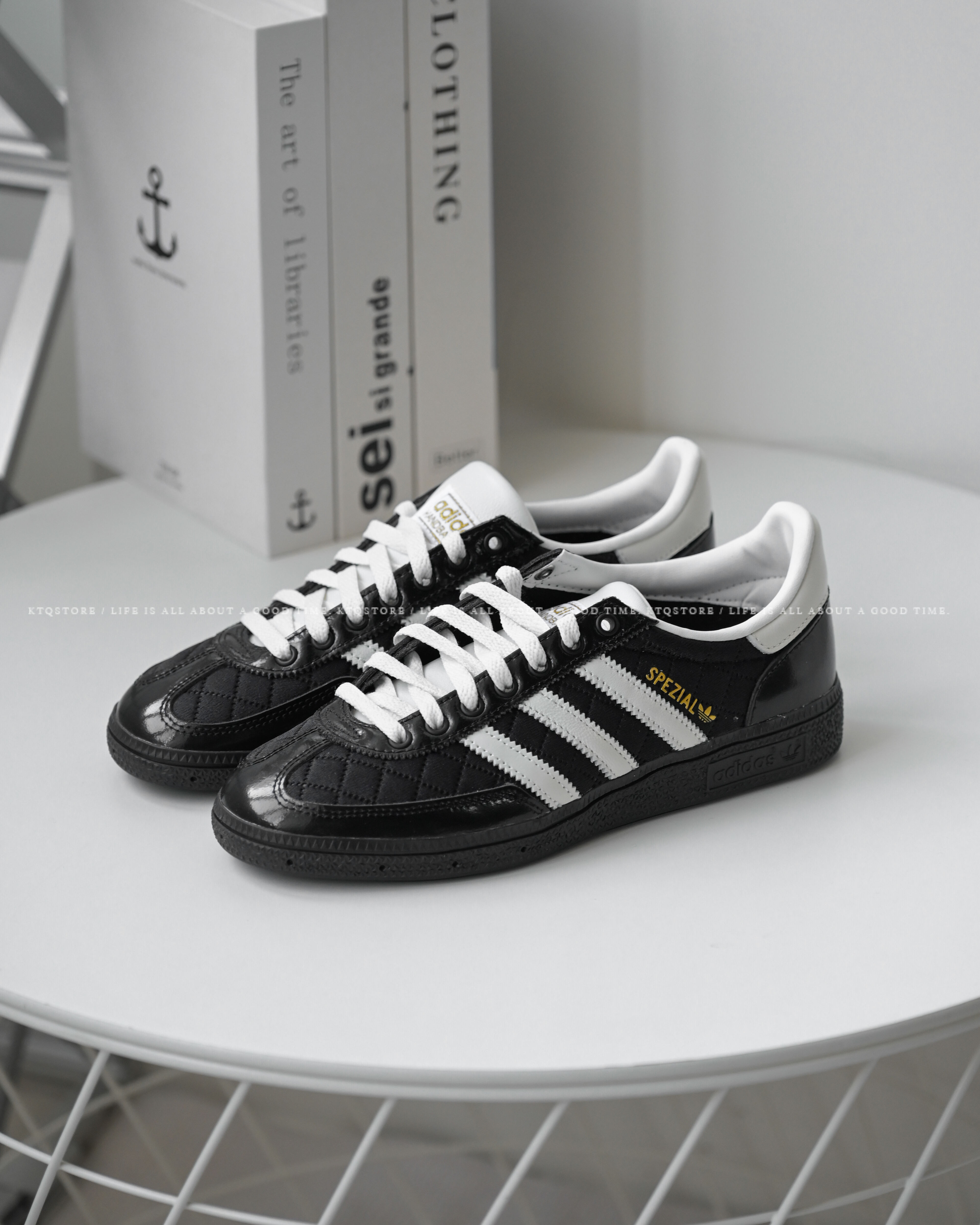KTQ STORE ‧ Adidas Originals Handball Spezial "Black & White" 黑白 小香風 JP5669