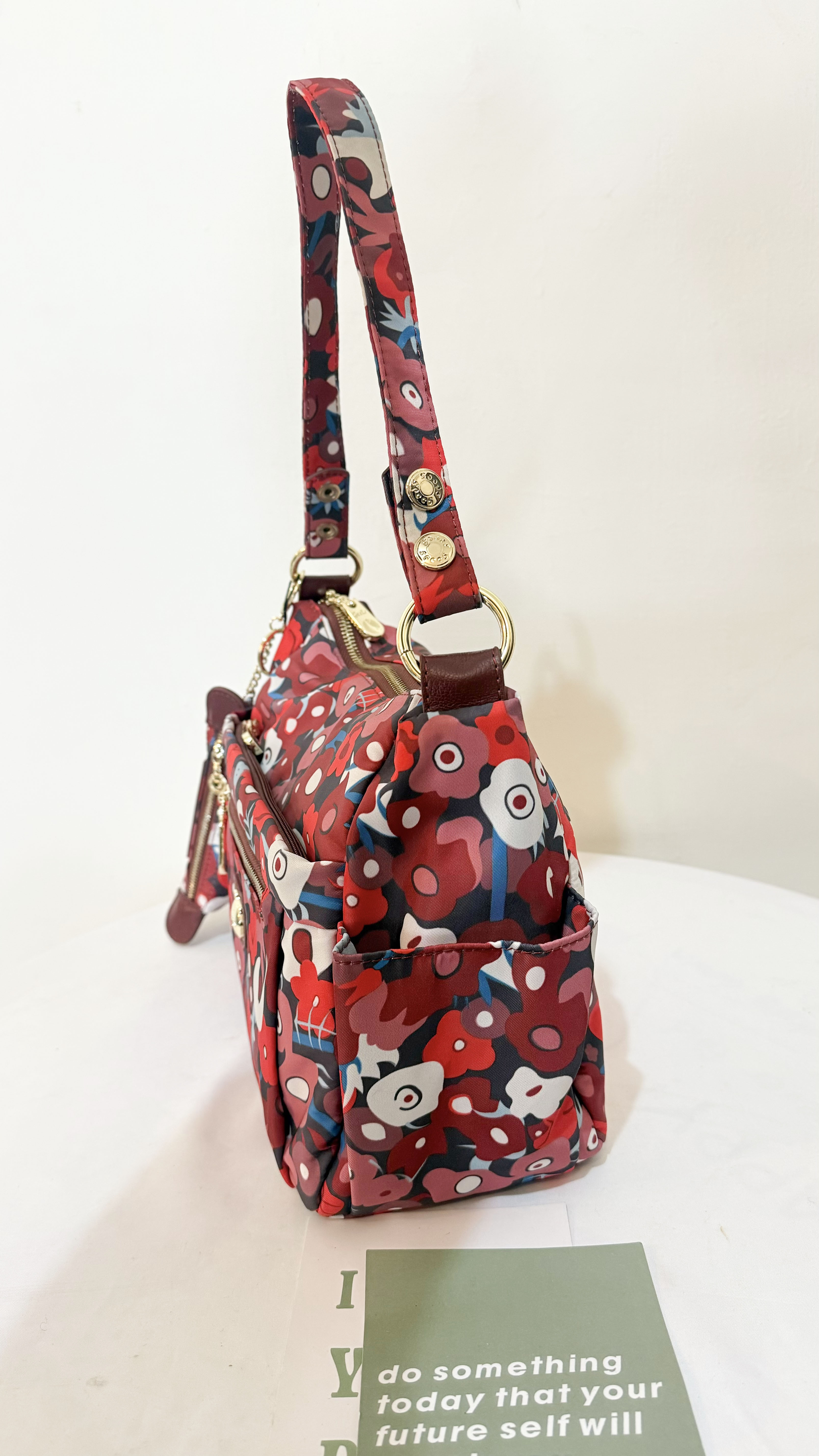 GOODS 紅花朵拼色防潑水肩背包 / 側背包  #6139