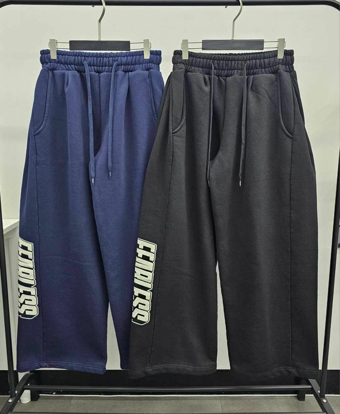 英文字鬆身運動褲(薄抓毛底) TAC-114P