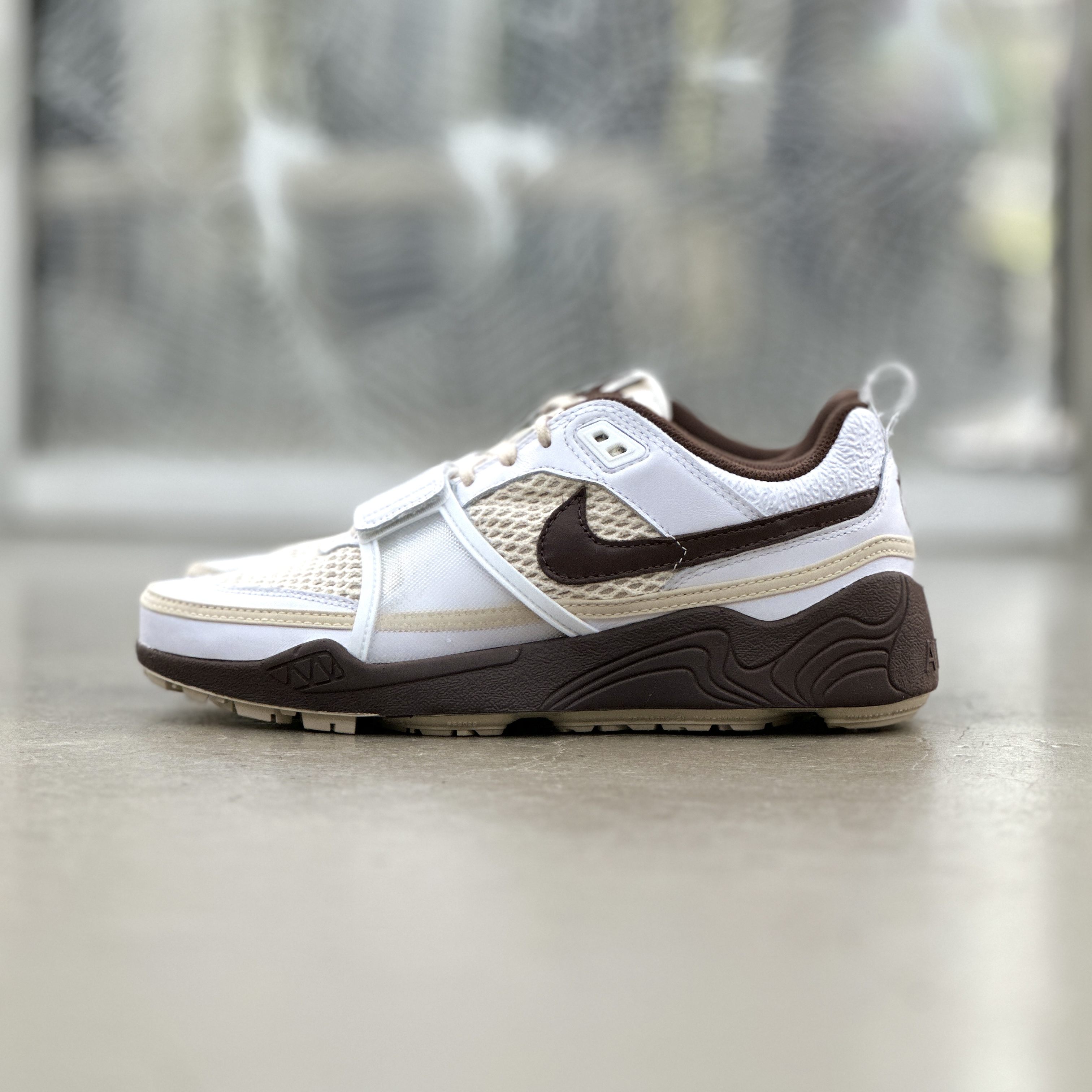 Nike Zoom Field Jaxx Travis Scott Light Chocolate l HQ3073-100