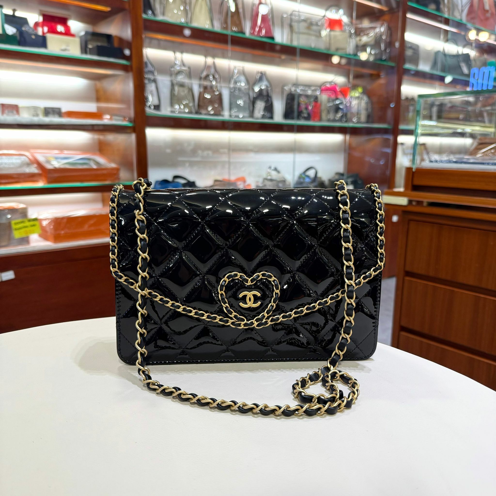全新CHANEL單肩包 AS4900 黑色亮面爱心金鏈#BRAND NEW #香榭站正品