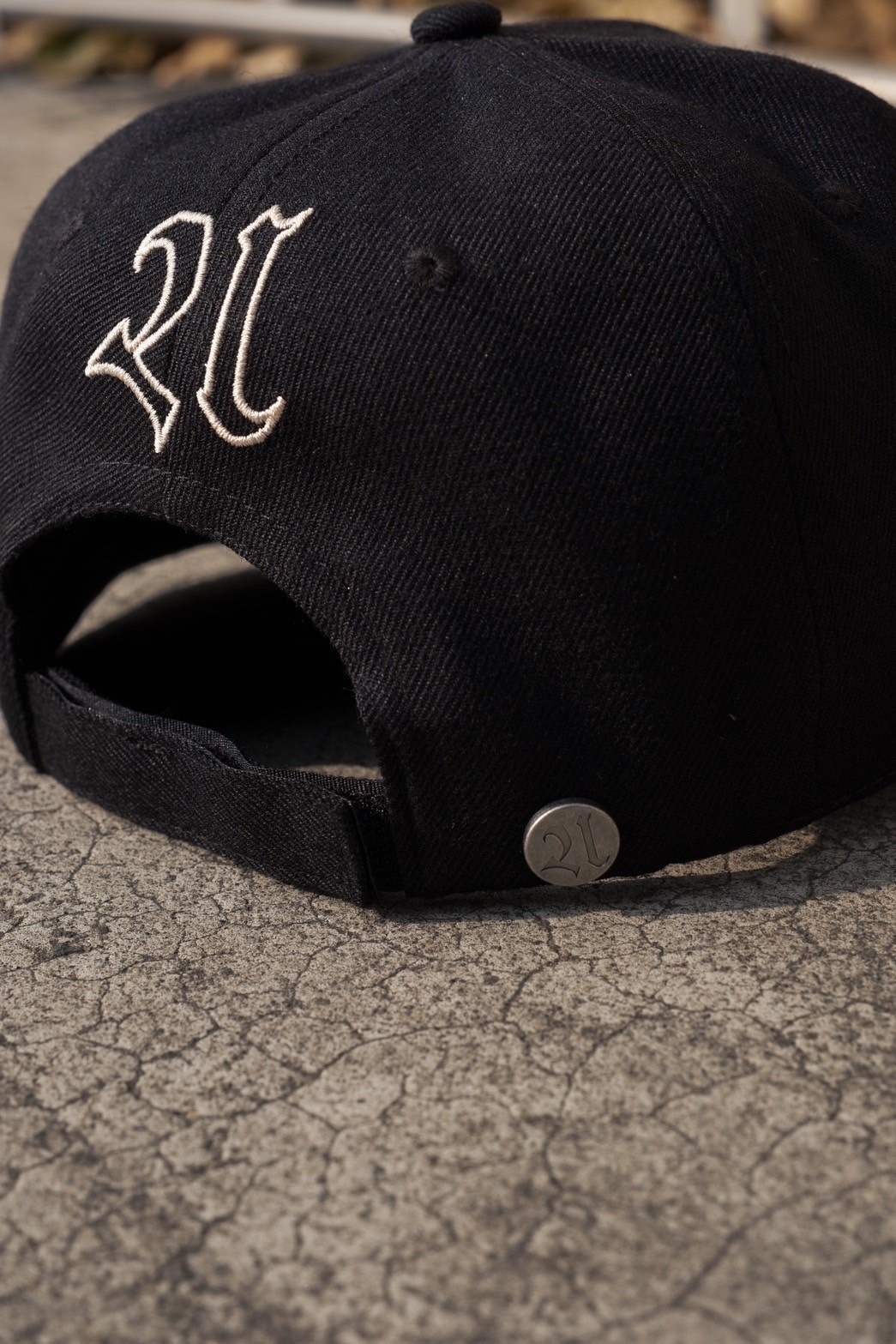 ATONESTUDIO "21" CAP