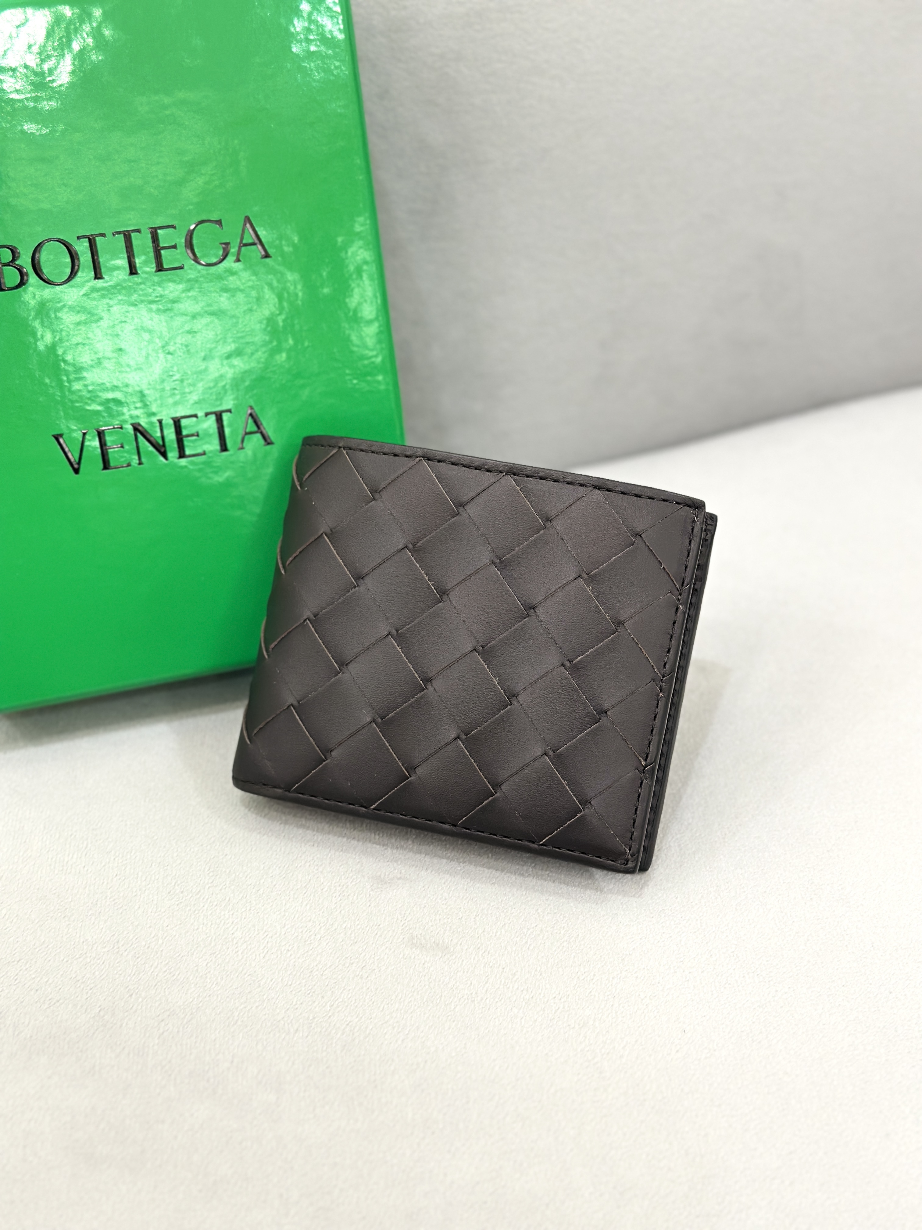 BV Bi-fold Wallet with Coin Purse