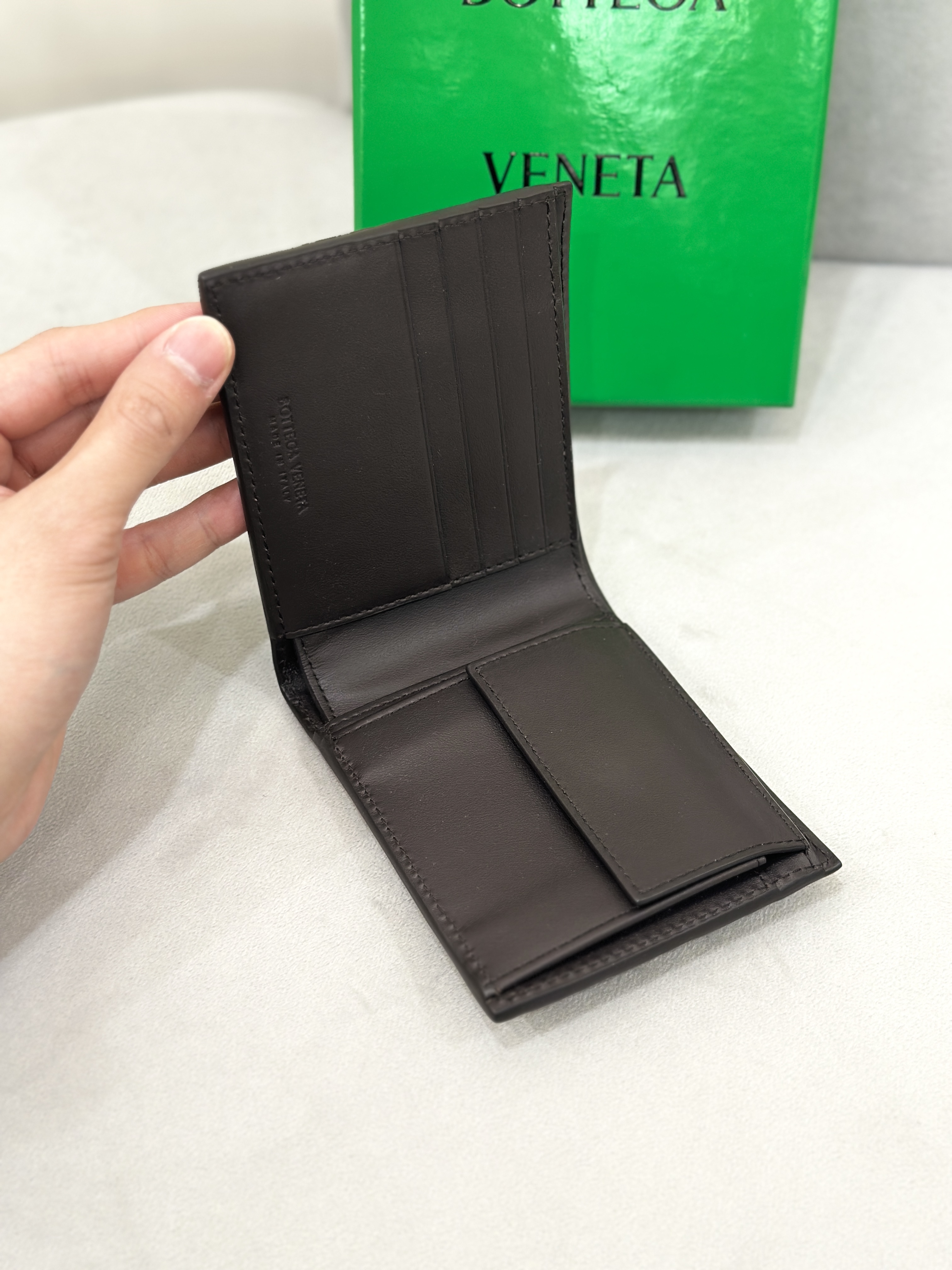 BV Bi-fold Wallet with Coin Purse