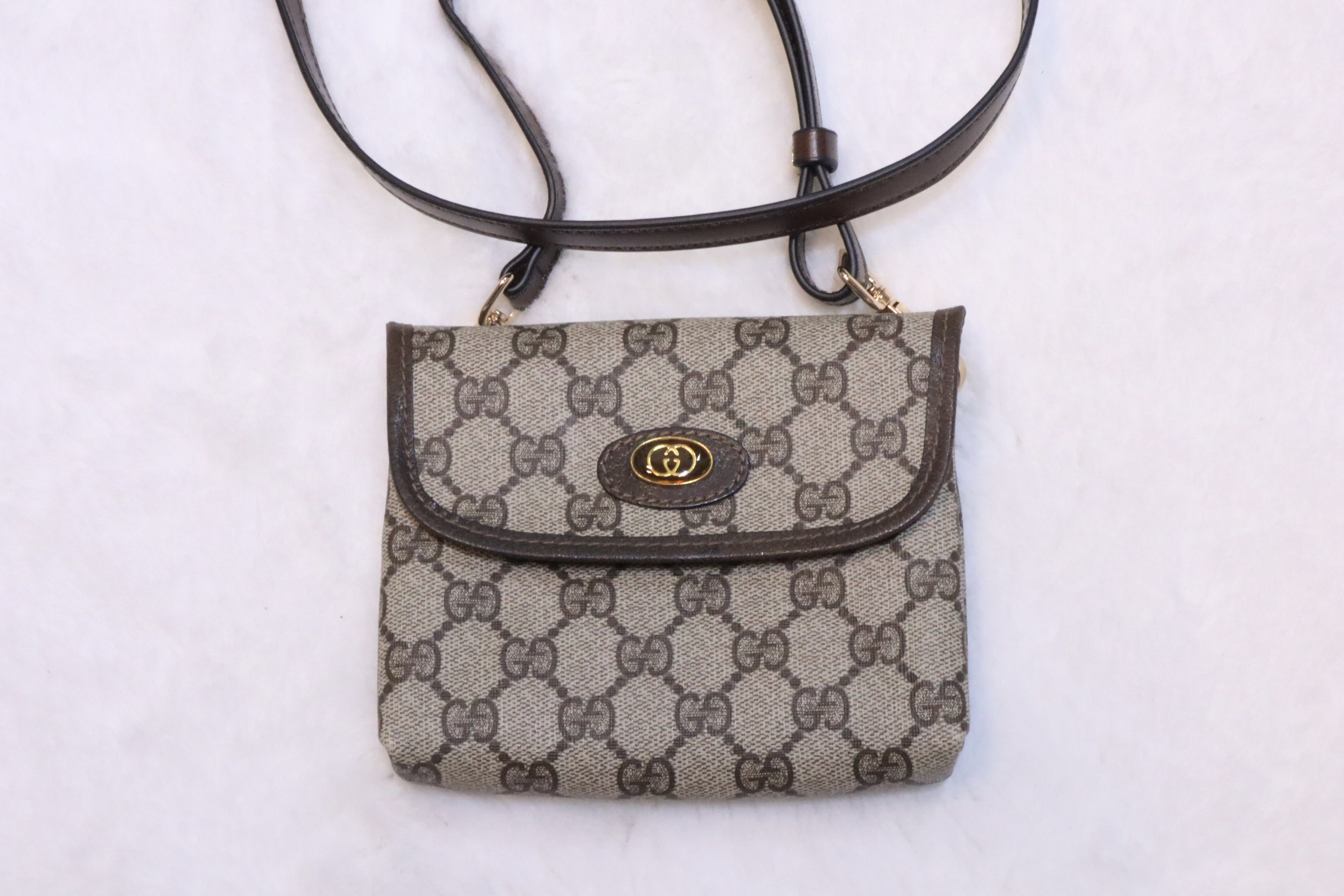 經典老花 Gucci pouch🤎