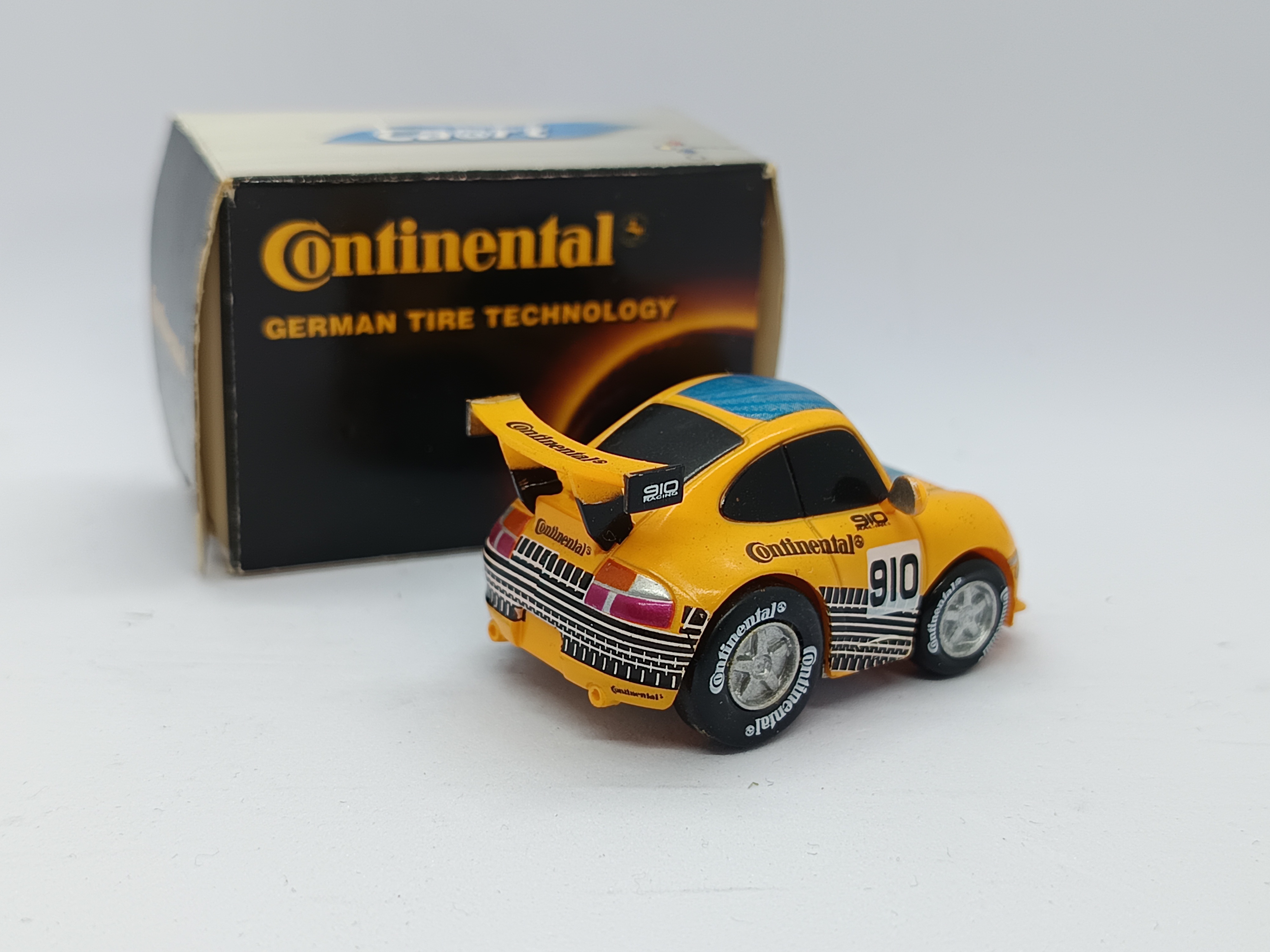 CARAT PORSCHE CONTINENTAL (NOT CHORO Q )