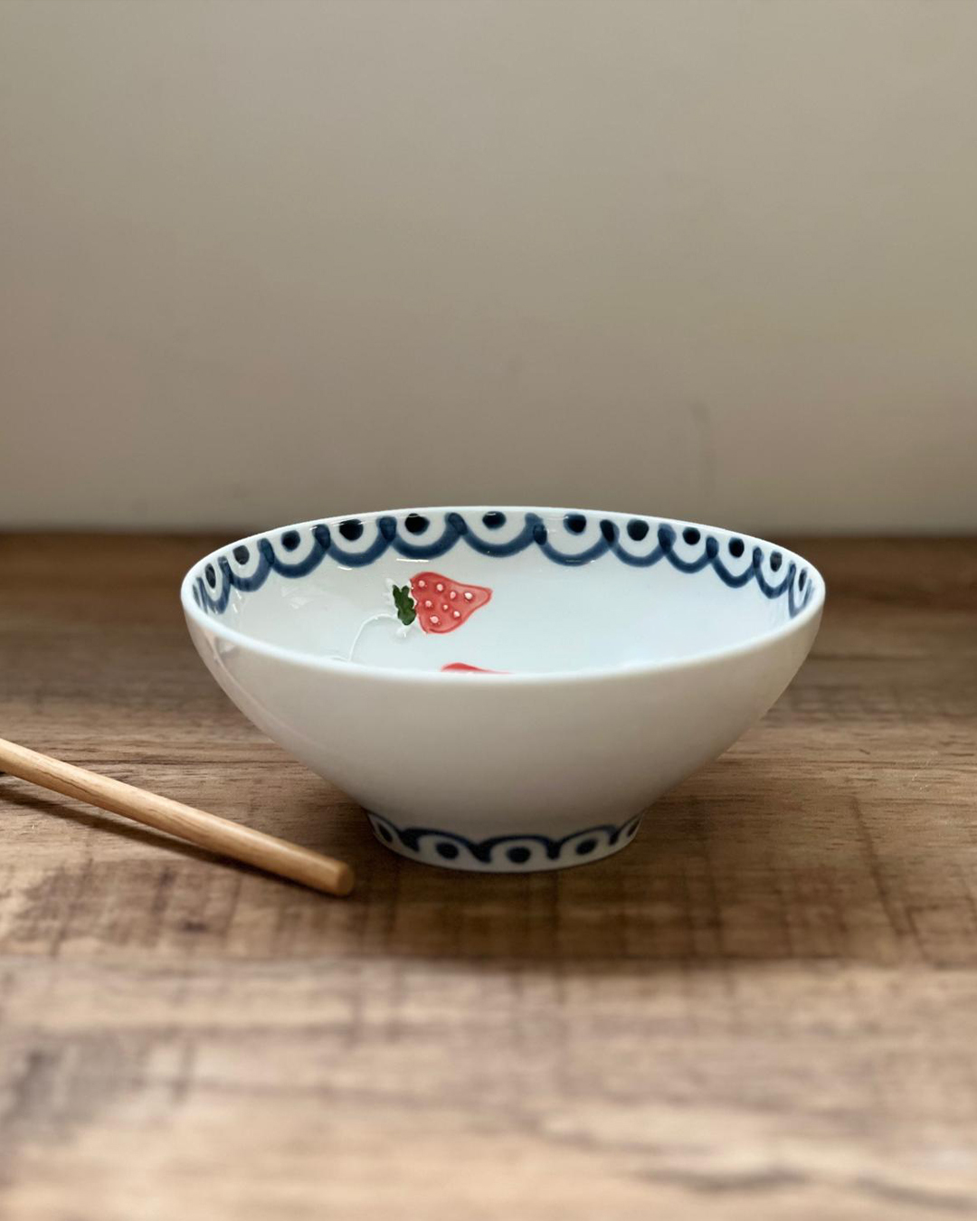 有田燒 手繪草莓圓碗｜伊萬里燒