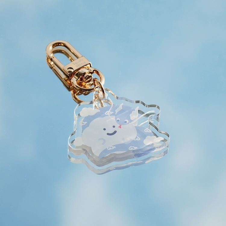 ✨【傳說中的仙靈降世！4條小蛇仙與喜怒哀樂的羈絆🐉】✨    千百年來，東方神話中流傳著四條擁有無上法力的蛇仙。  2025年，牠們穿越了時間洪流，找到了四位情感守護者——喜寶、怒君、小哀、樂樂，與他們結下羈絆，攜手守護人間的幸福與平安。  每一組搭檔，都有屬於自己的傳奇故事！👇  如果是你，你會選哪一對來當你的護法組合呢？    ☁️ 喜寶 × 禧雲蛇  禧雲蛇，福運的使者，千年修煉成神，每當她輕輕擺動身軀，便有軟綿綿的祥雲降下，把幸福灑滿四方～☁️✨  據說被她的雲朵接近之人，一生都會被快樂和好運包圍！  喜寶與禧雲蛇搭檔，天上日月將開始輪轉福運，為你每一天帶來無窮的好運與喜悅～🌟☁️    💧 小哀 × 水靈蛇  水靈蛇，傳說中的水之精靈，她的淚珠如同銀河星辰，每一滴都蘊藏著治癒與重生的力量。  據說，她曾用淚水創造出碧波萬里的湖泊，撫平大地的創傷。  與小哀搭檔時，他們是療癒人心的象徵，給予所有人無盡的溫暖與希望～🌊🌙    🔥 怒君 × 氣焱蛇  氣焱蛇，天地間的熾焰之靈，每當牠憤怒，頭頂的火苗就會熊熊燃燒!  怒火燃燒的瞬間，天雷滾滾，烈焰焚天！  與怒君並肩時，他們的氣勢能讓小人和奧客退散，邪靈避跡。  這對組合就像神話中的戰神與炎龍，所到之處皆化為淨土，為你守護一方安寧！⚡🔥    💖 樂樂 × 煙心蛇  煙心蛇，愛情的守護神，搖尾散發的戀愛煙霧能讓人瞬間沉醉！  當她現身時，紅霞漫天，甜蜜值直線飆升！連月老都先收工回家。  樂樂迷魂的笑容，搭配煙心蛇的浪漫力量，宛如愛神的化身，讓你終結單身，召喚屬於你的命定之人！🌹✨