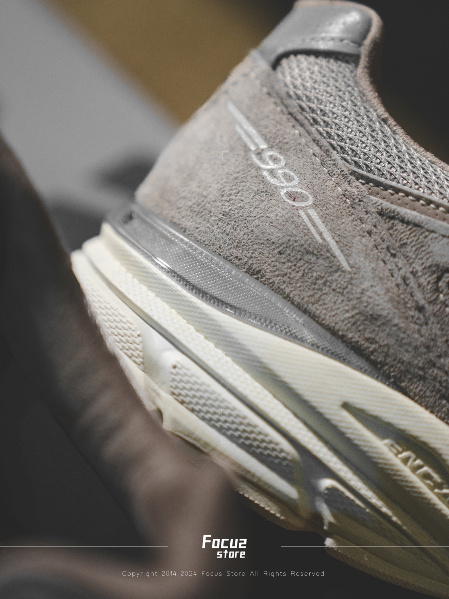Focus Store】預購Kith x New Balance 990v4 Made in USA 