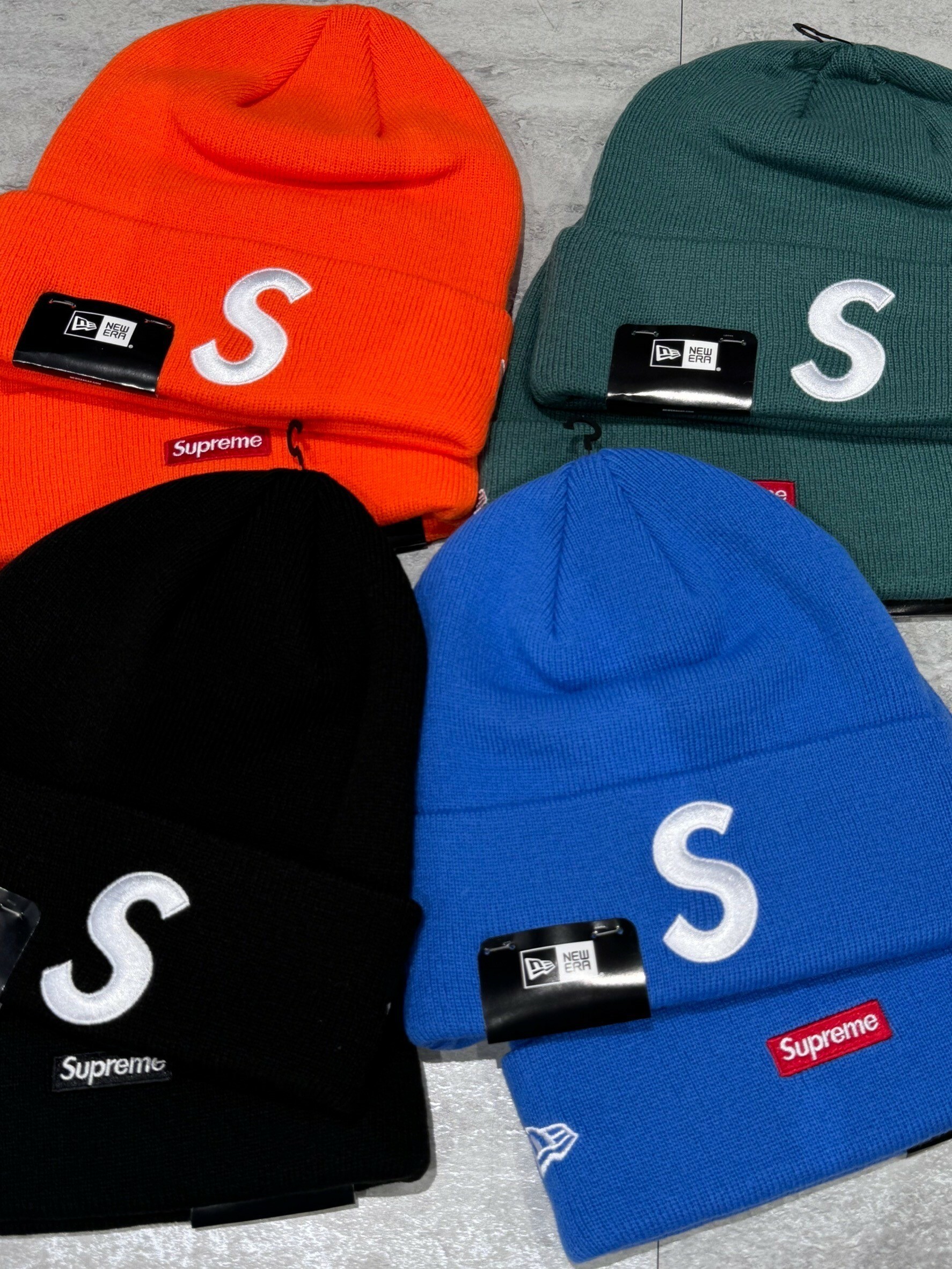 SUPREME NEW ERA S LOGO BEANIE 毛帽