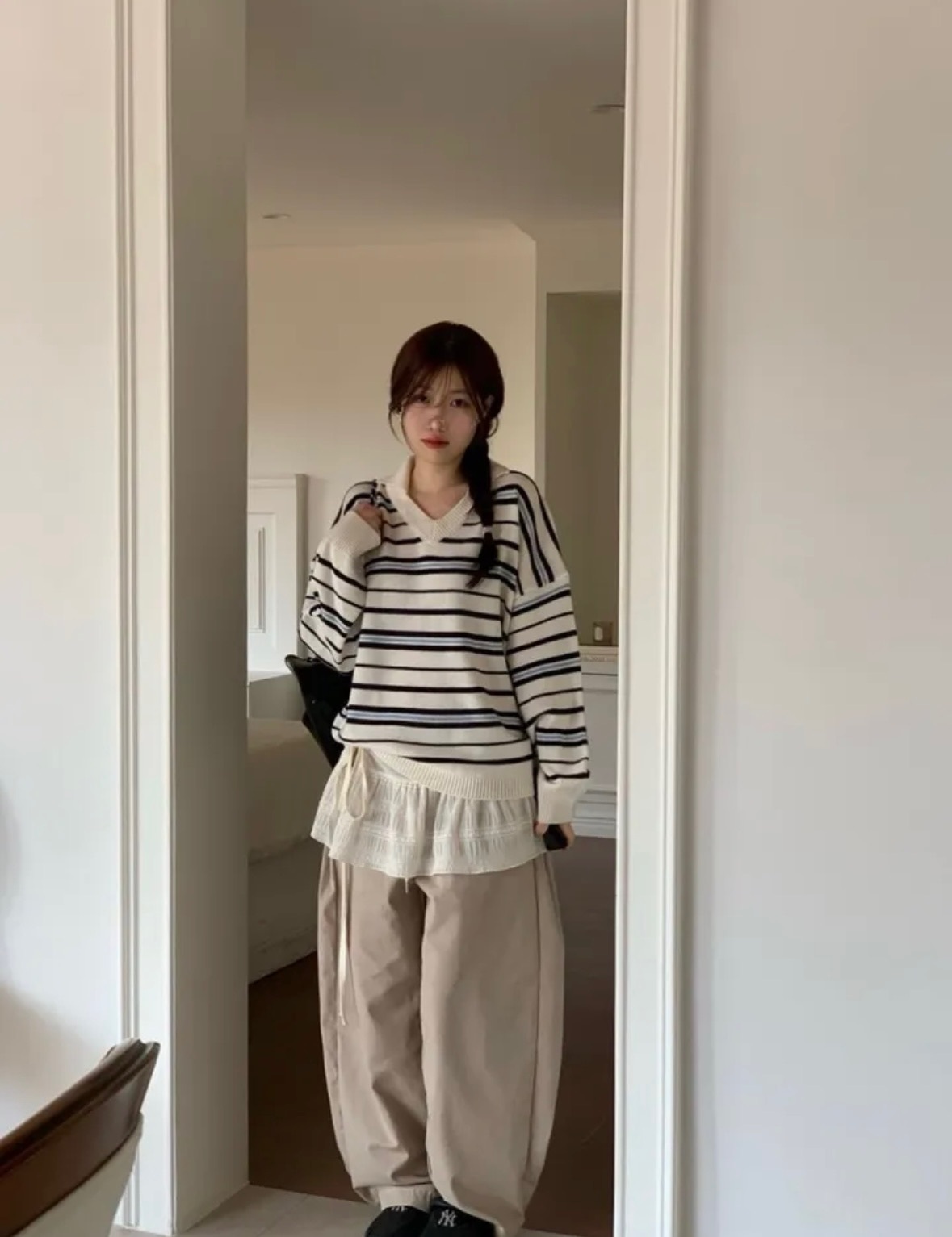 【優惠現貨】韓國春款反領橫間針織上衣（2色）