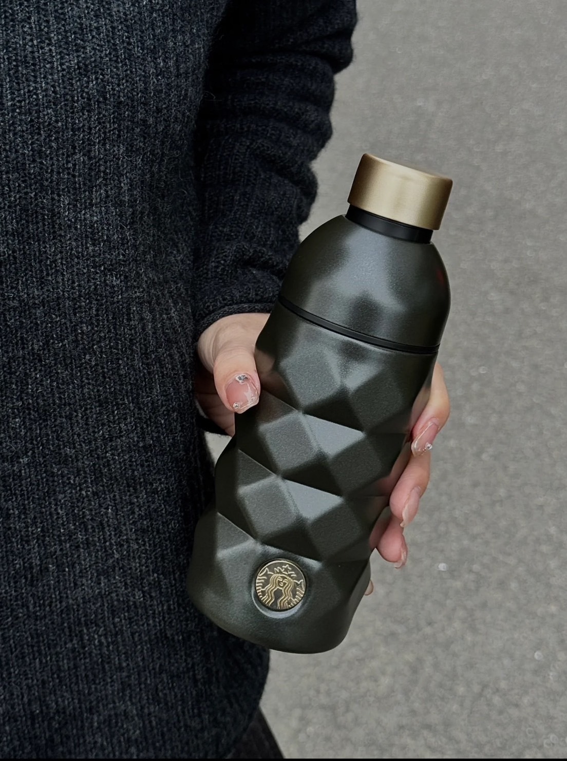 （現貨）星巴克 冬日煙火黑金系列