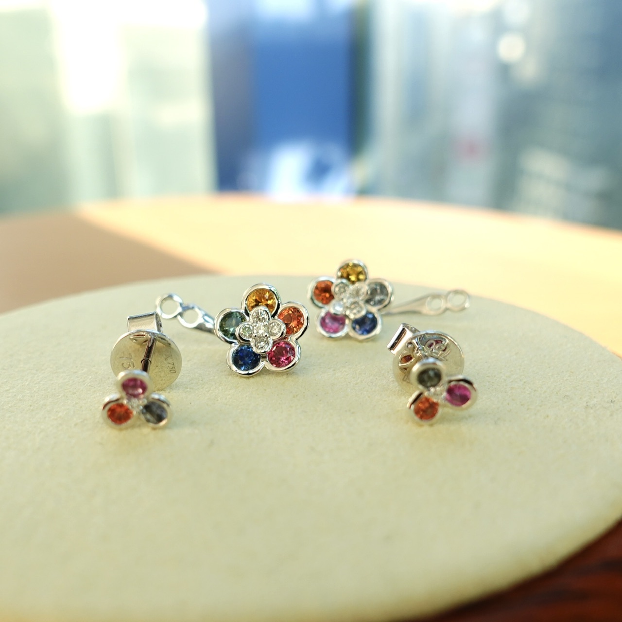 18K金彩虹藍寶石鑽石拼花耳釘 (一款兩戴)