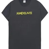 [S] ADLV TAPE TYPOGRAPHIC SHORT SLEEVE T-SHIRT,CHARCOAL, 24FW-TP-SS-AW-TGS-CHA (SAV375)