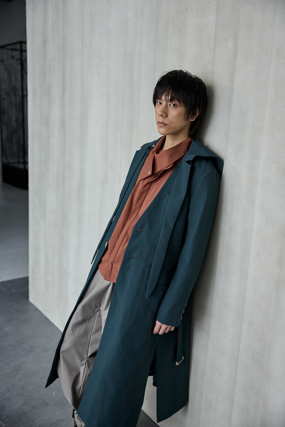 V領飾片連帽大衣