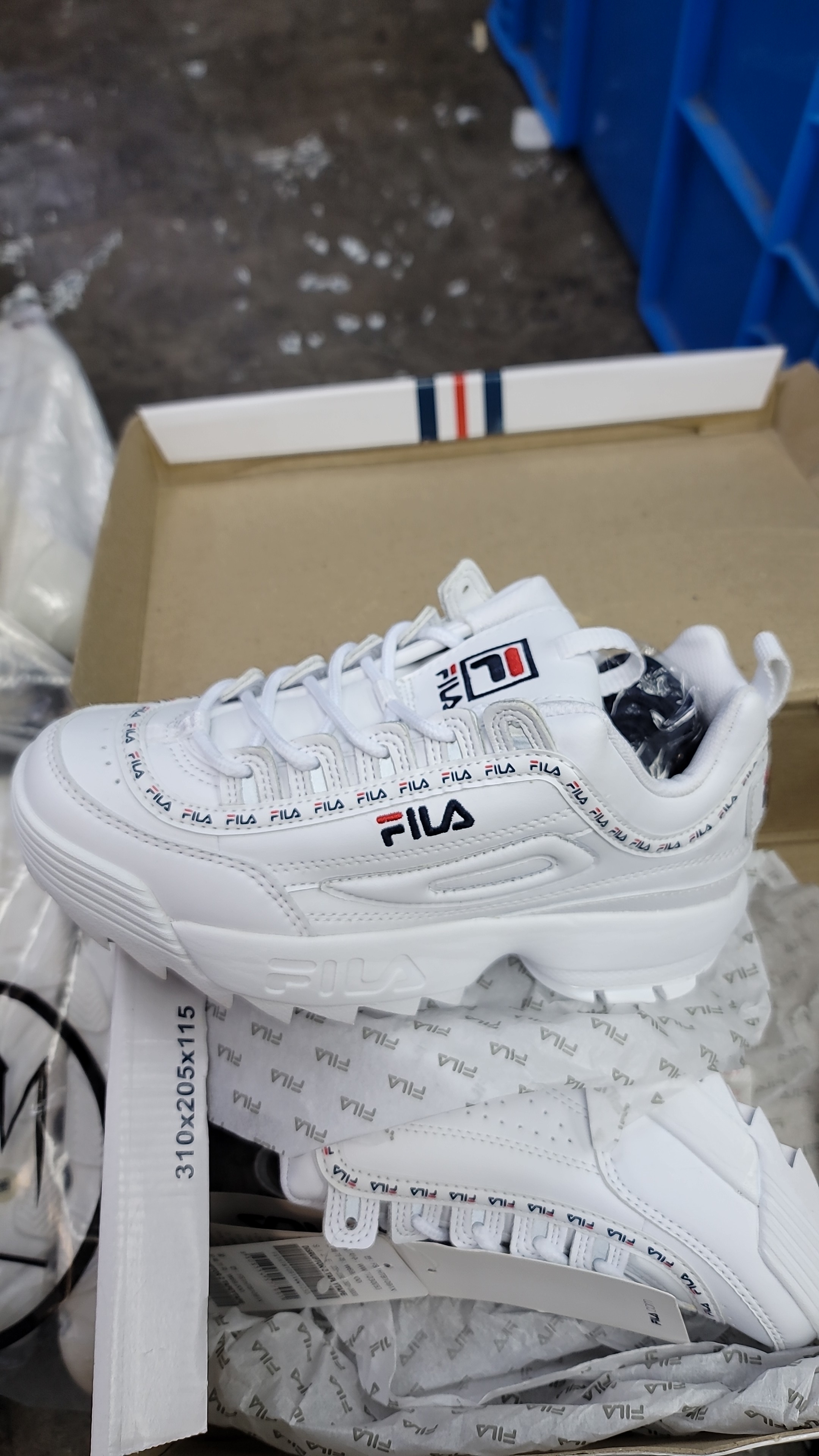 ca19512**   230碼