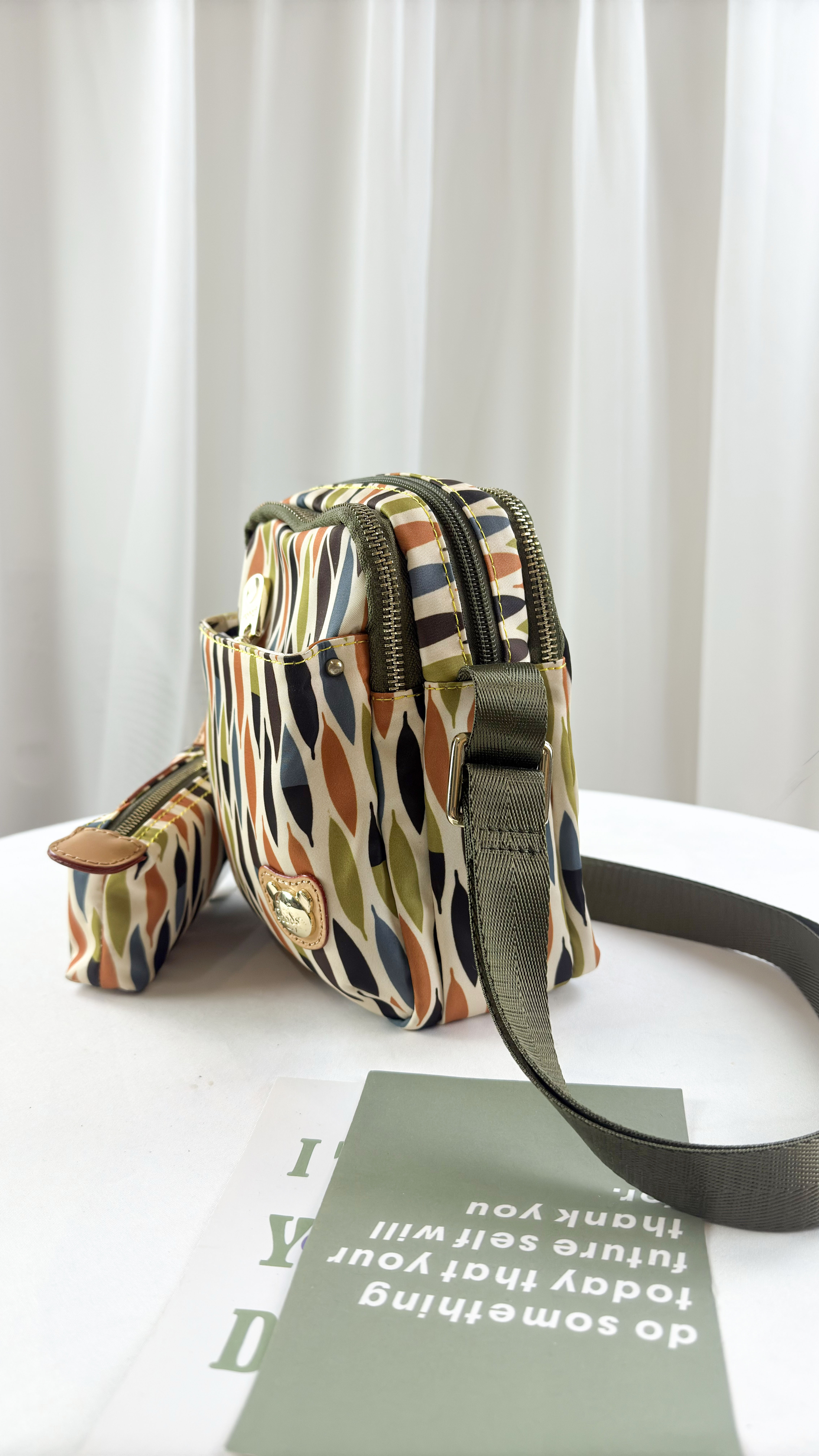 GOODS 小草拼色防潑水側背包  #2499