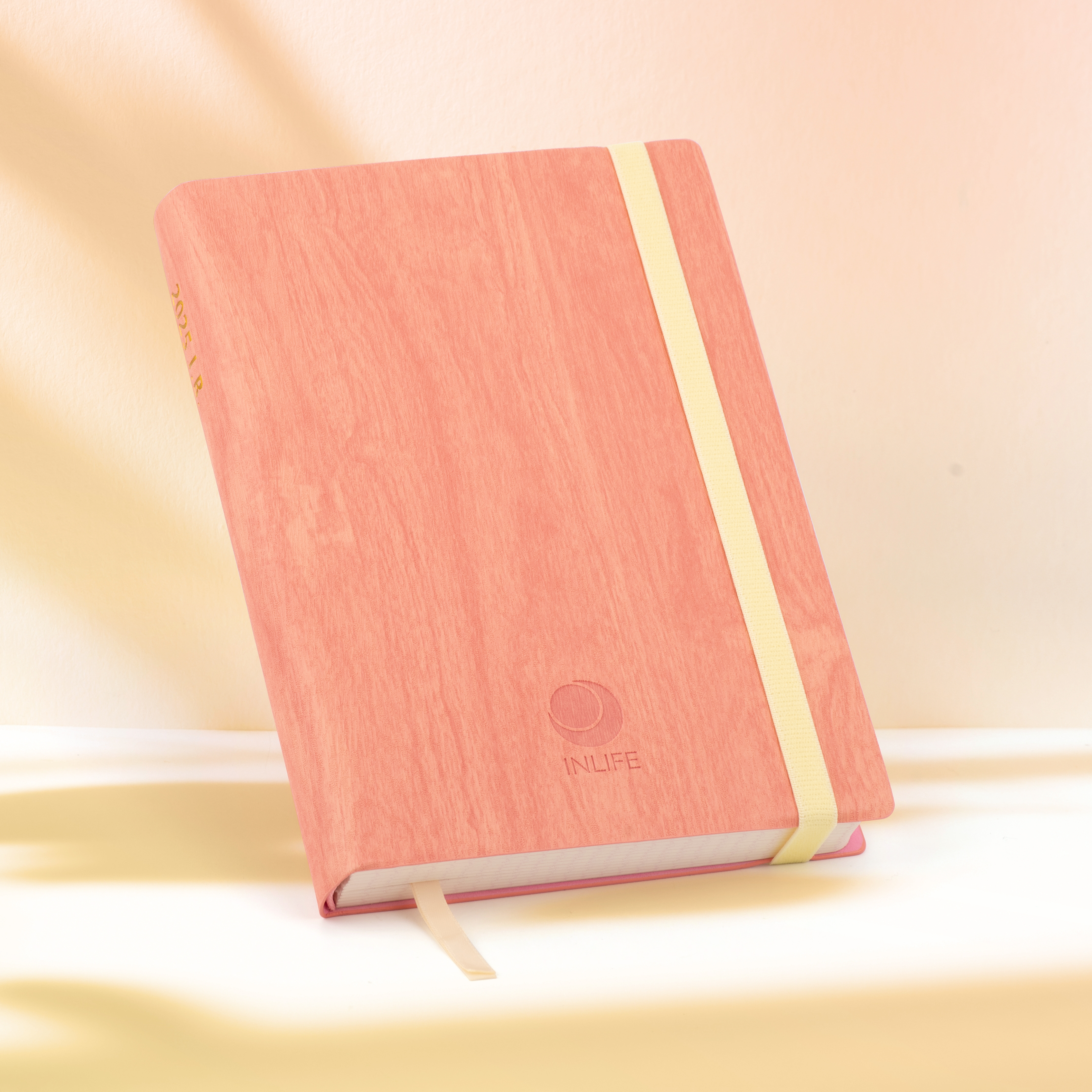 【占事寶．2025 J.B.】