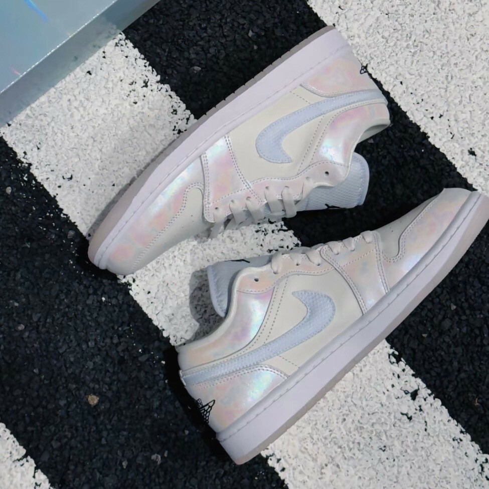 Nike Air Jordan 1 Low SE CNY 白虹彩 米白 蛇鱗 AJ 皮革 2025 蛇年限定 低筒休閒鞋