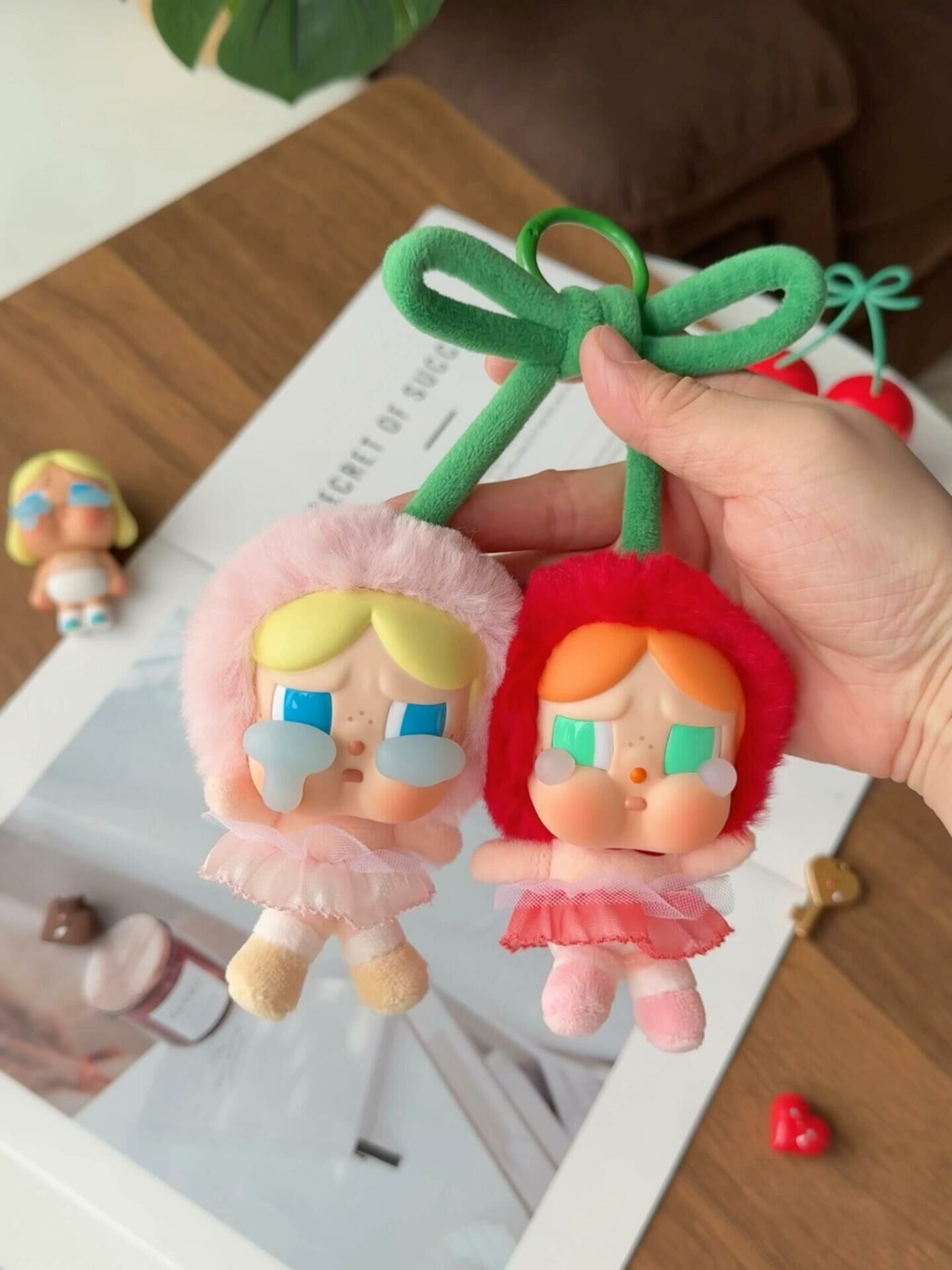 POPMART 泡泡瑪特 Crybaby 愛神的眼淚系列 毛絨吊卡 糖膠 甜在一起 情人節 櫻桃(任買兩件711免運)/預購