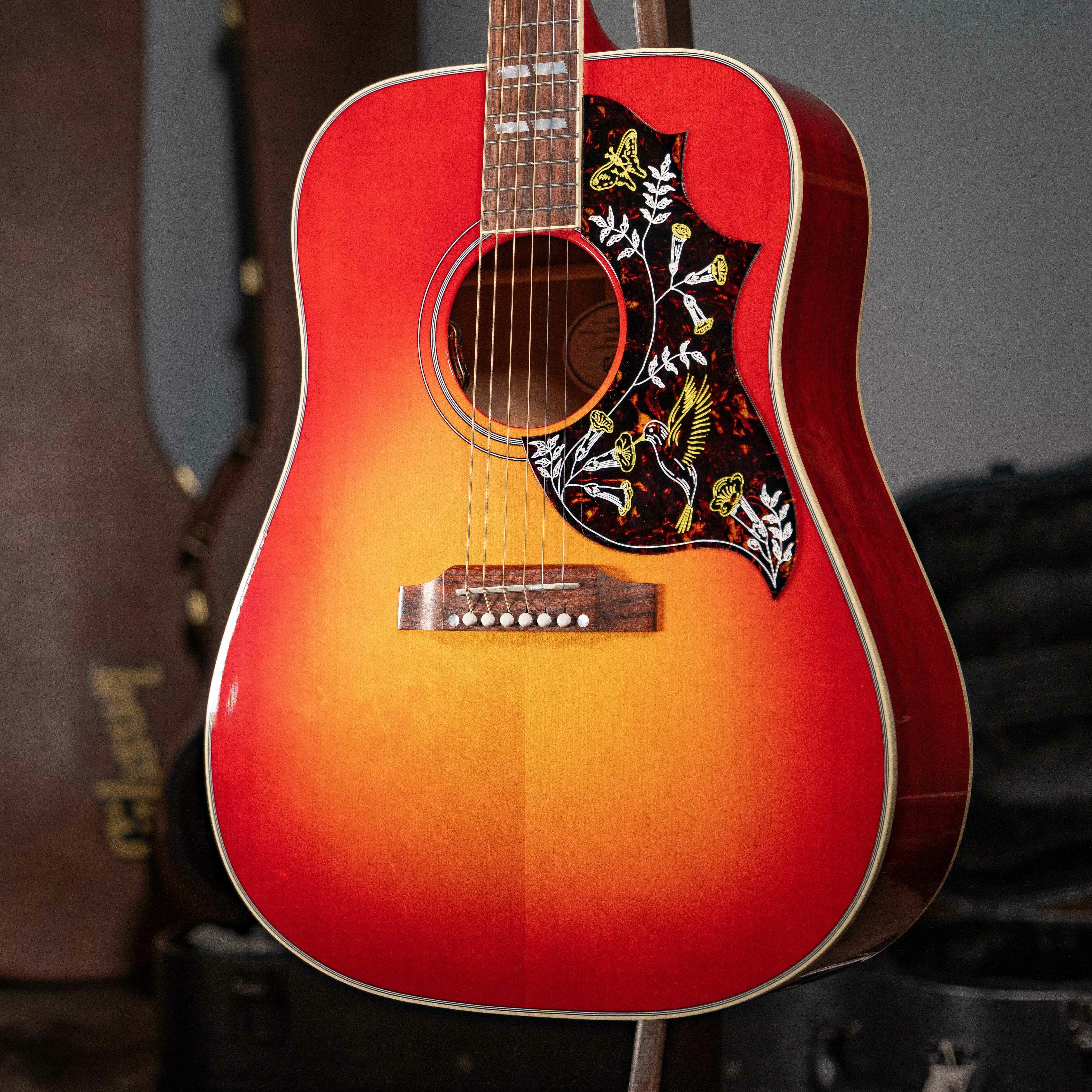 Gibson Hummingbird Standard Vintage Cherry Sunburst