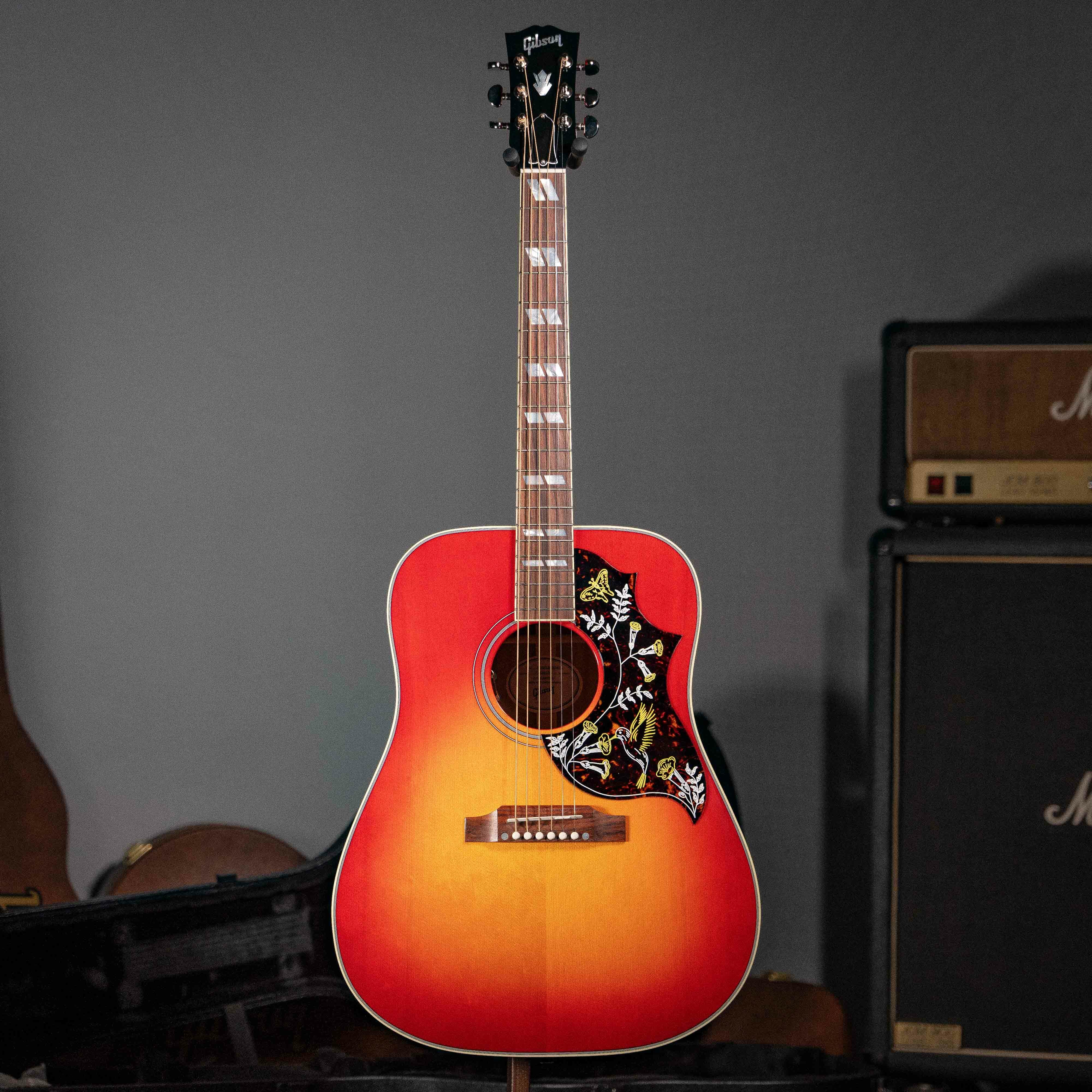 Gibson Hummingbird Standard Vintage Cherry Sunburst