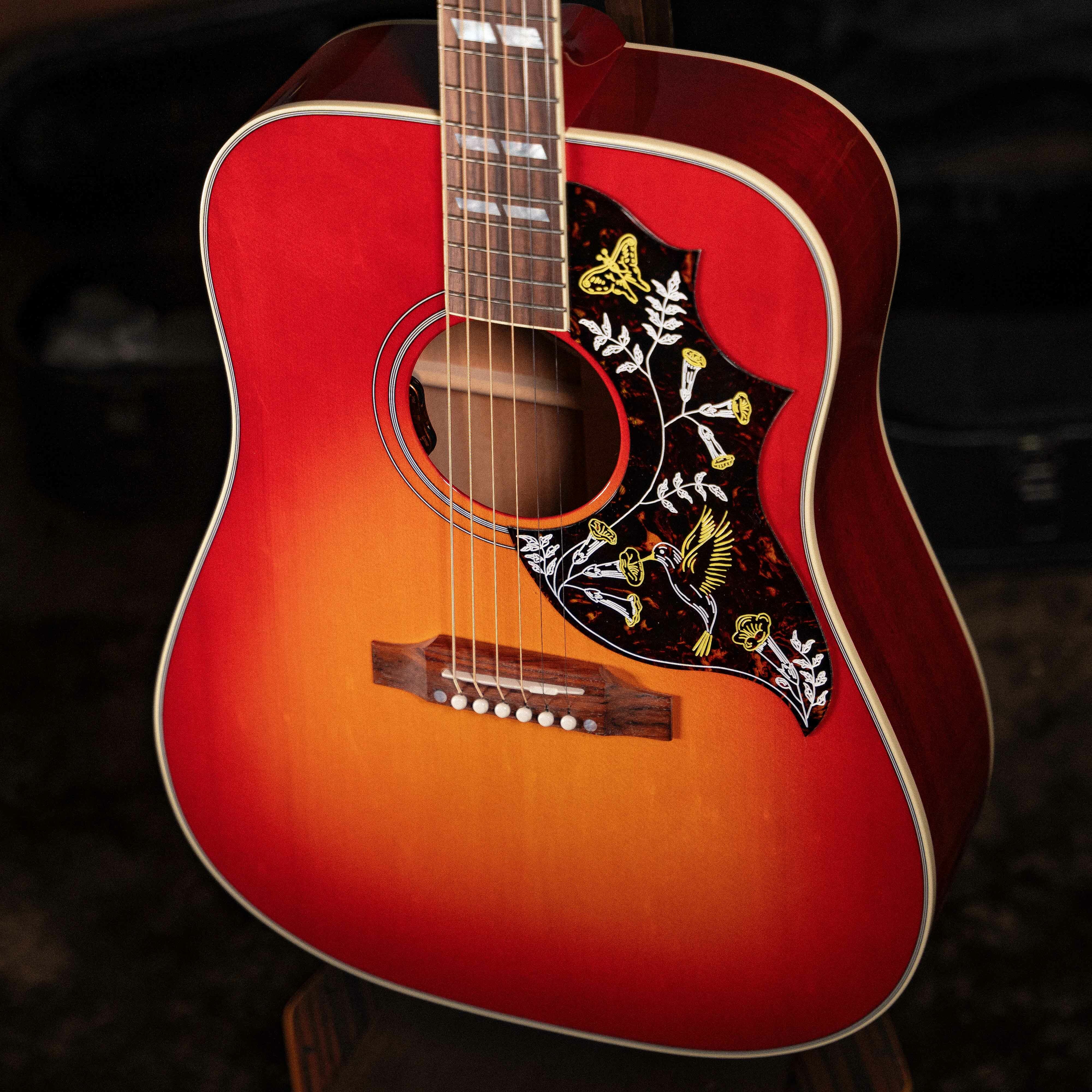 Gibson Hummingbird Standard Vintage Cherry Sunburst