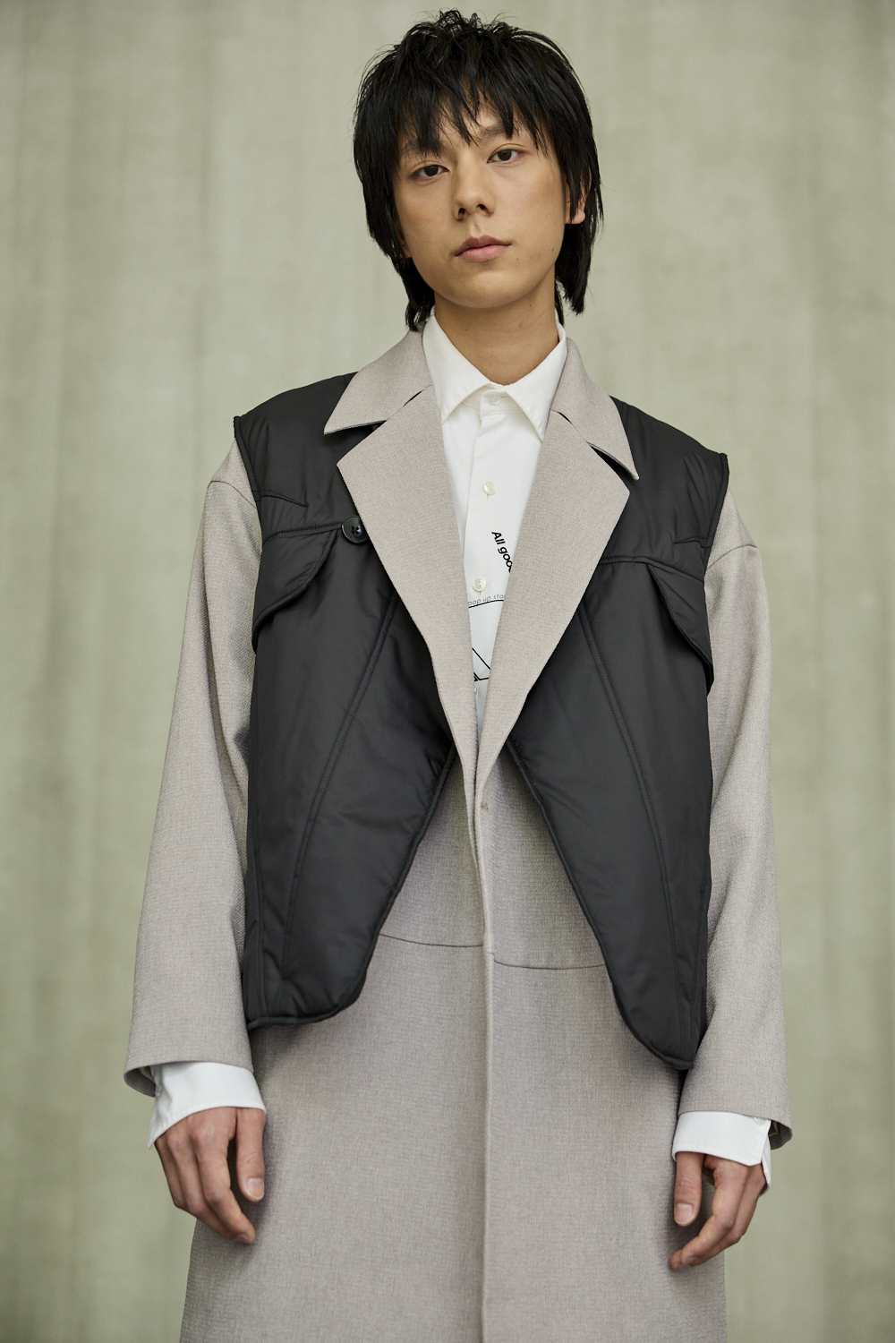 附圍巾鋪棉背心