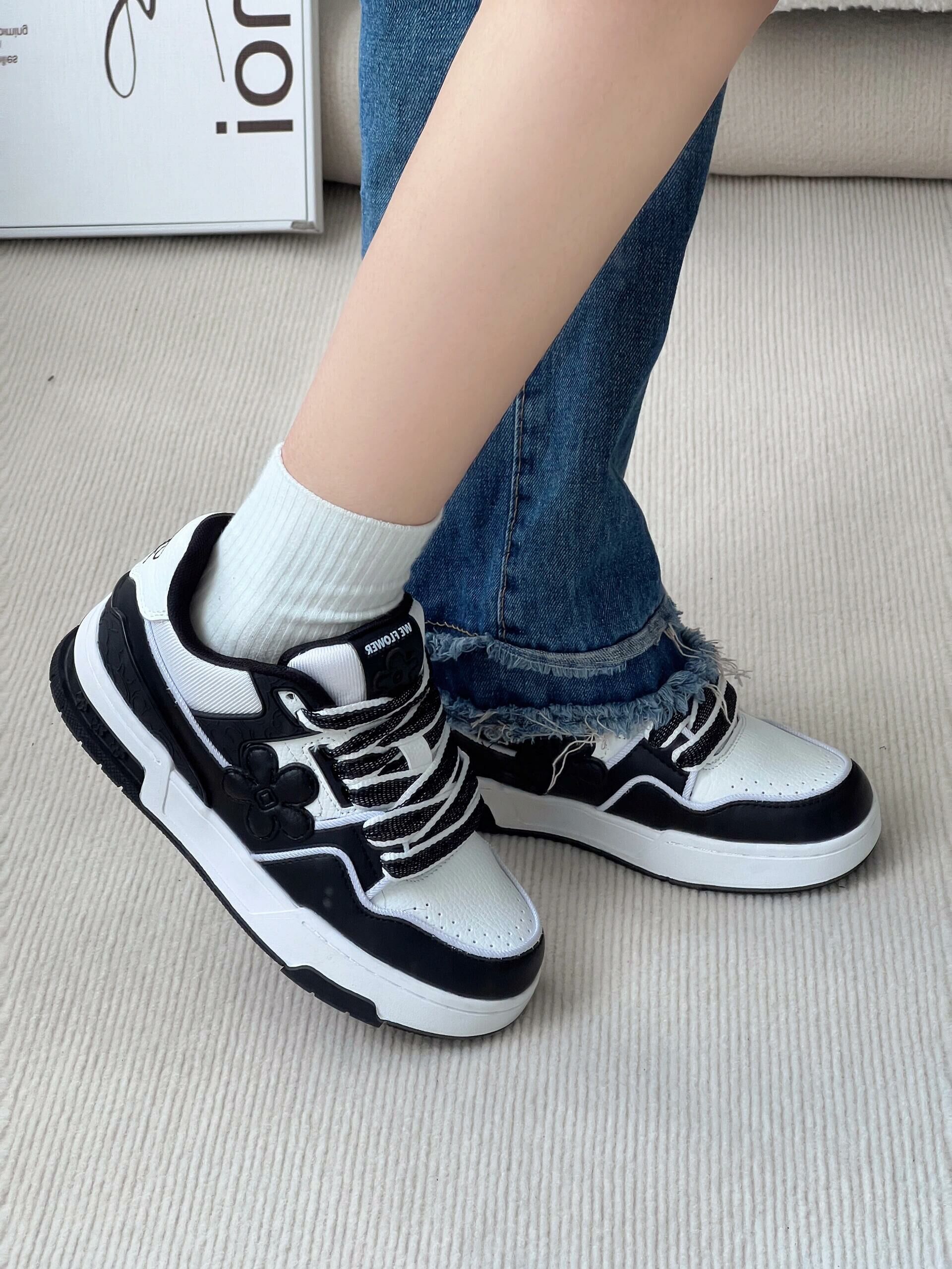 We Flower 小花鞋 老爹鞋 黑白色 熊貓 板鞋 復古 厚底 麵包鞋/預購