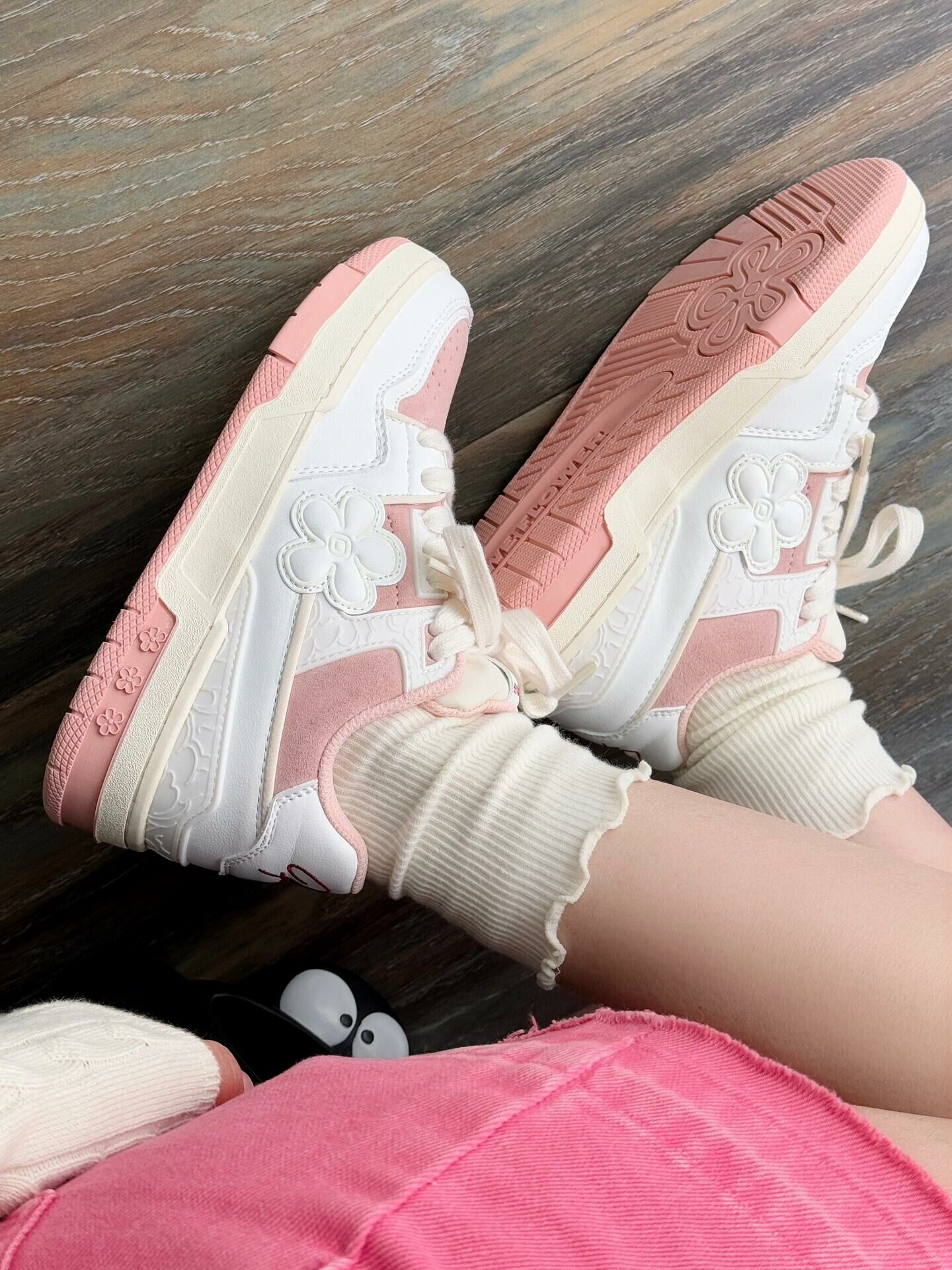 We Flower 小花鞋 老爹鞋 草莓蛋糕 慕絲粉 粉白 淡粉 情人節 板鞋 復古 厚底 麵包鞋/預購