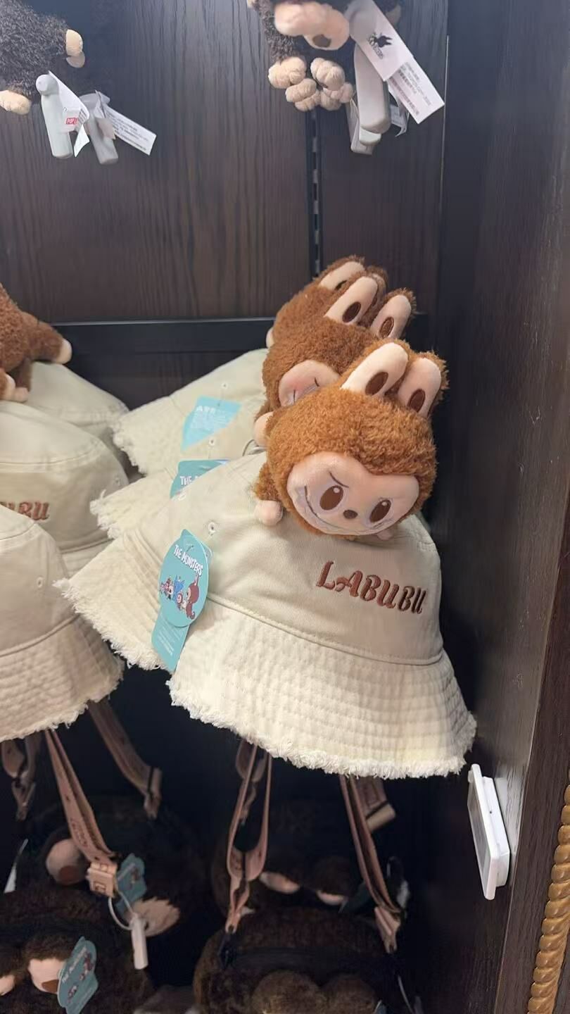 labubu 樂園限定漁夫帽