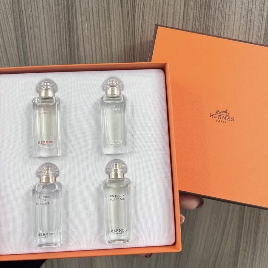 HERMES 愛馬仕 香水花園系列 限量版禮盒 淡香水 EDT 7.5ml 四種香